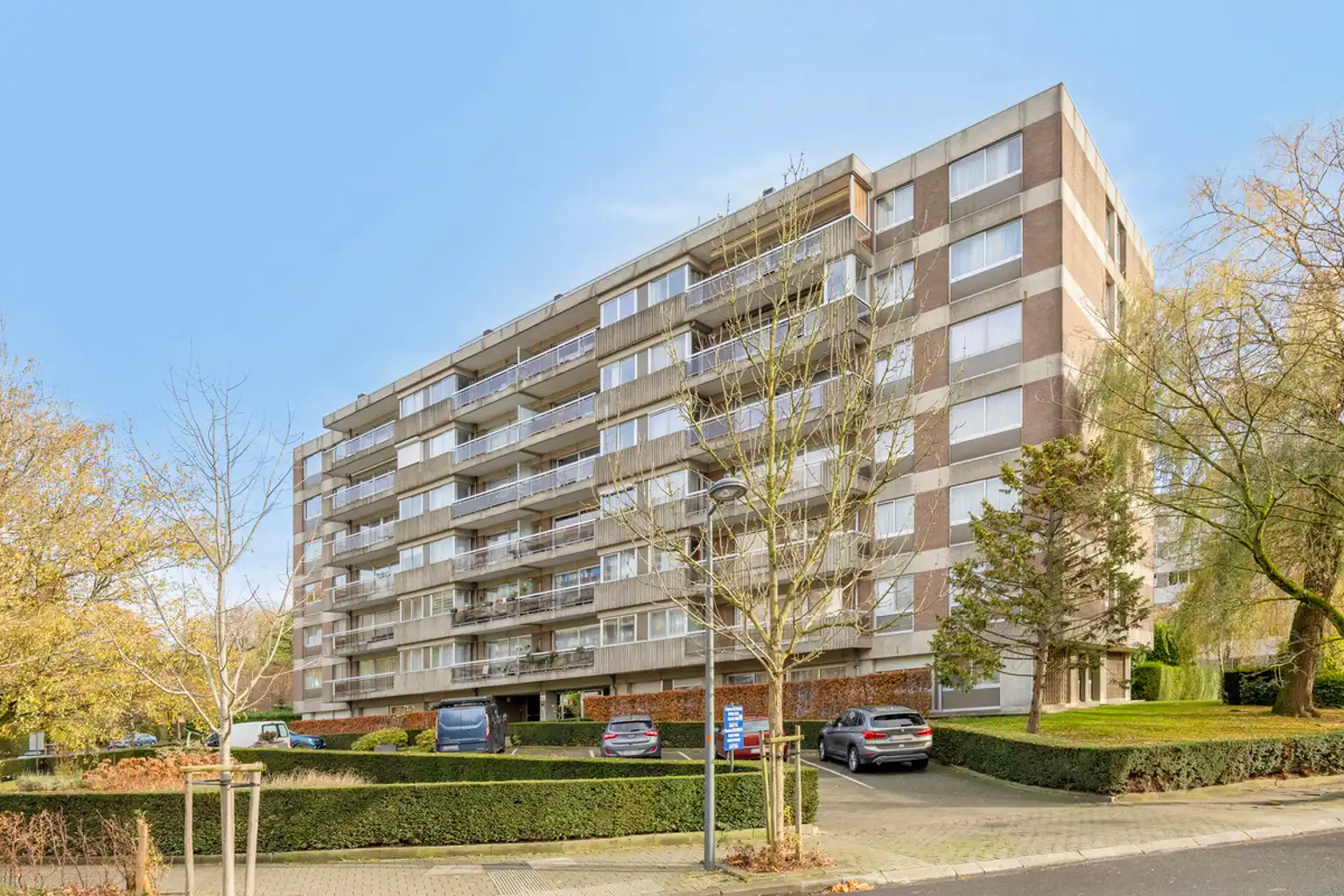Instapklaar appartement van 103 m² met terras foto {{pictureIndex}}