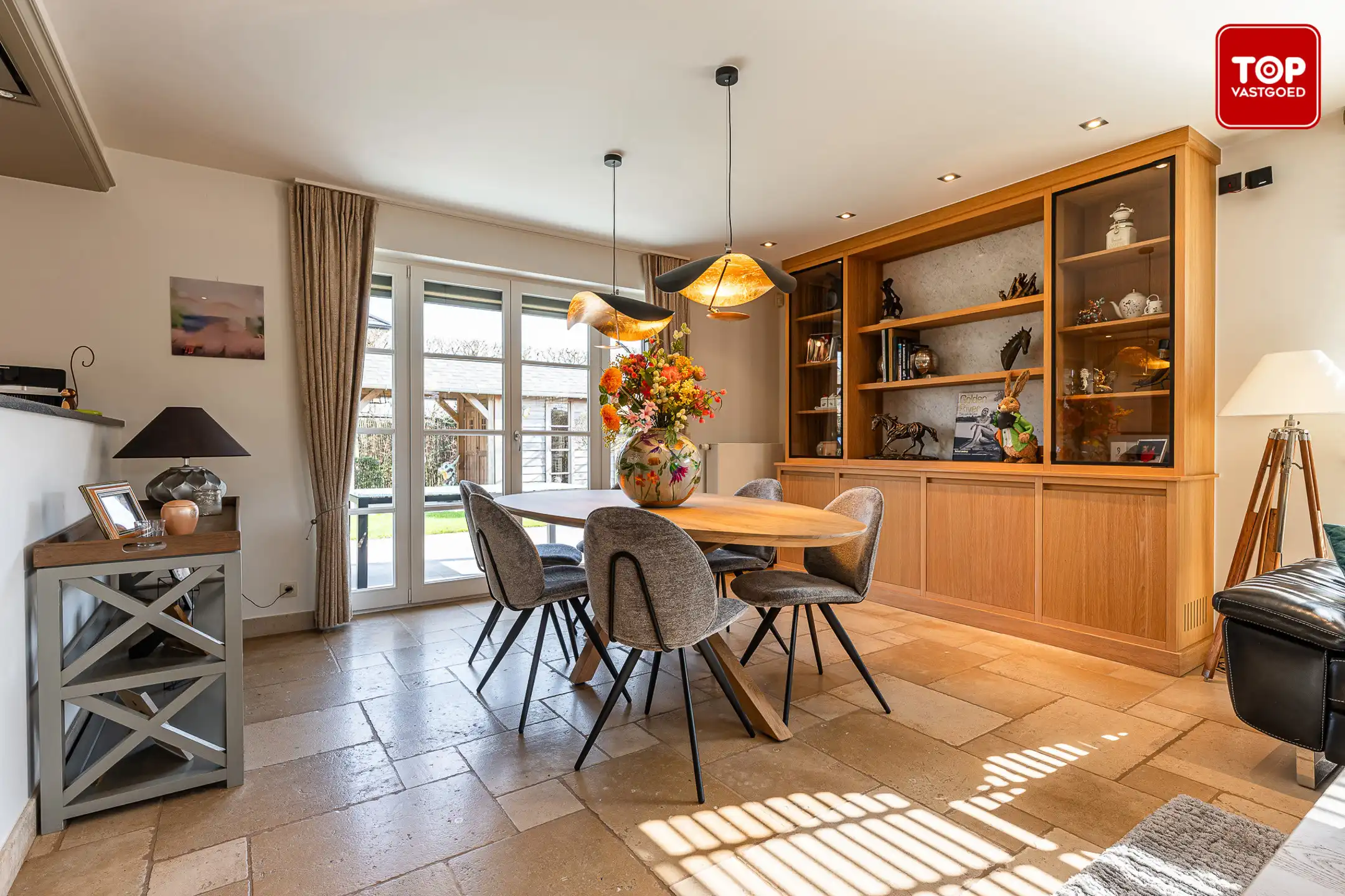 Prachtige energiezuinige villa met 3 slaapkamers, tuin en 2 garages in Wondelgem foto 7