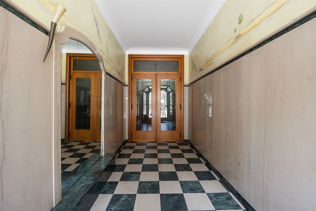 Lichtrijk appartement met ruime leefruimte foto 19