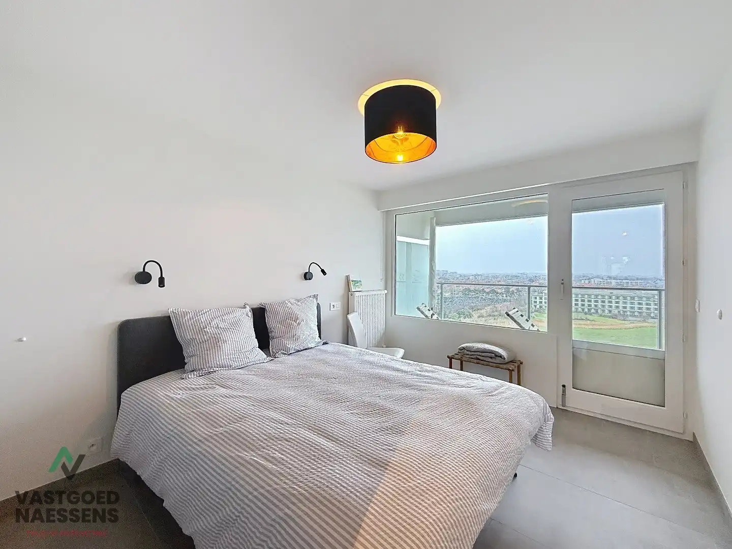 SCHITTEREND GERENOVEERD 2 SLPK APP MET PANORAMISCH ZICHT foto 18