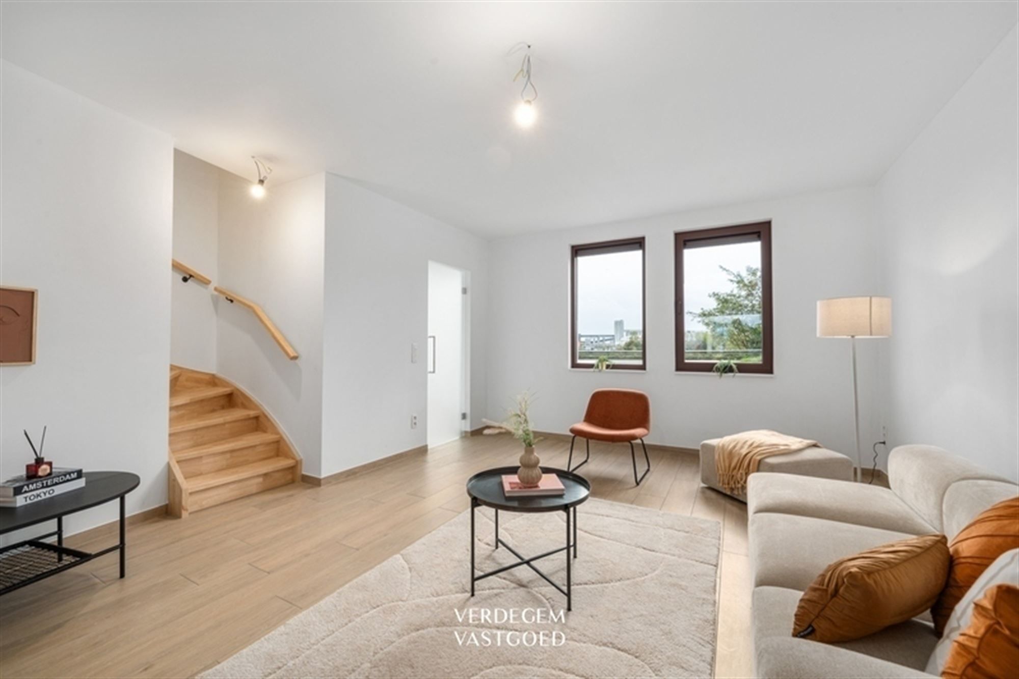 Verrassend leuke woning met 3 slaapkamers, autostaanplaats en gemeenschappelijke zwemvijver foto 4