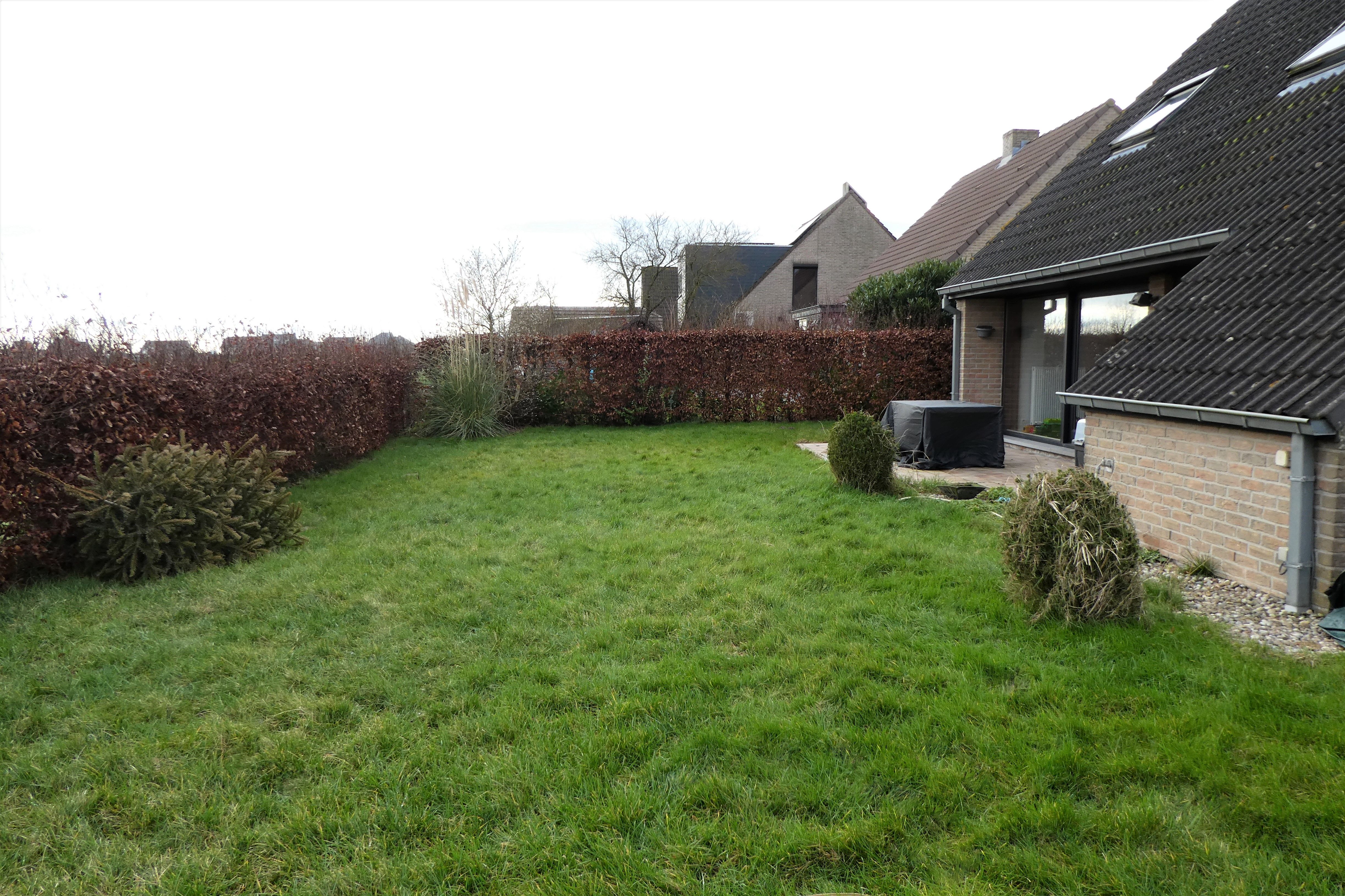 Vrijstaande woning op 705m² met mooie tuin, terras en landelijk uitzicht.  foto 5