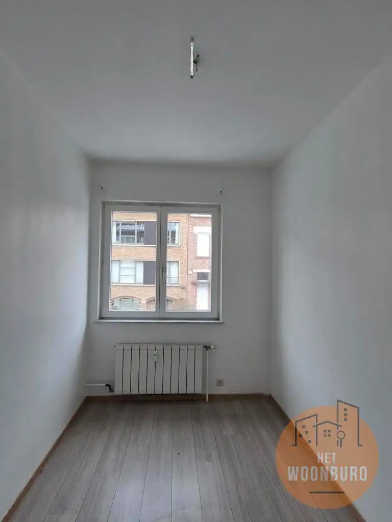 Appt. 1e Verd. met tuin, garage en kelder foto 14