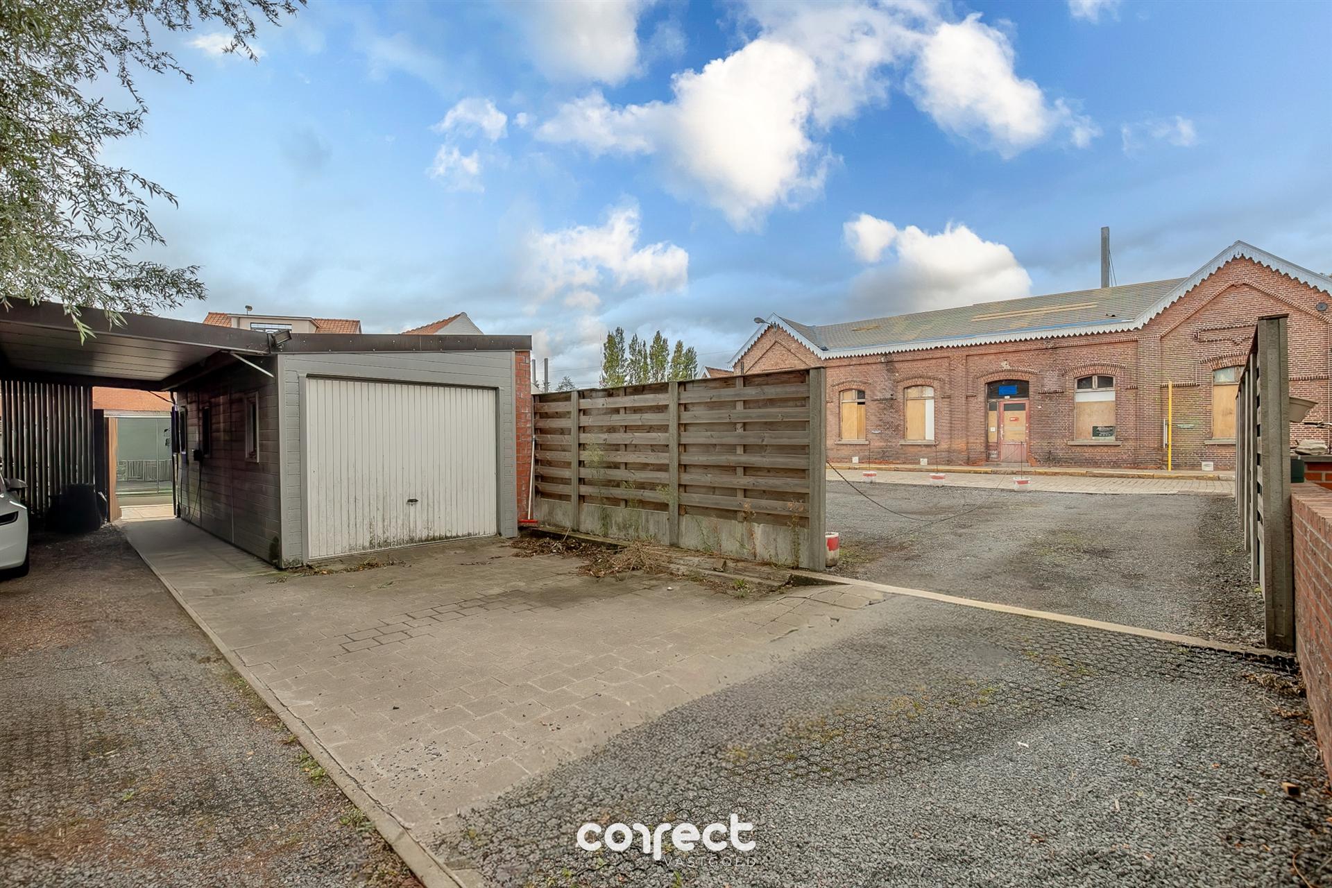 Instapklare woning met 2 slaapkamers, zonnige tuin en garage.  foto 11