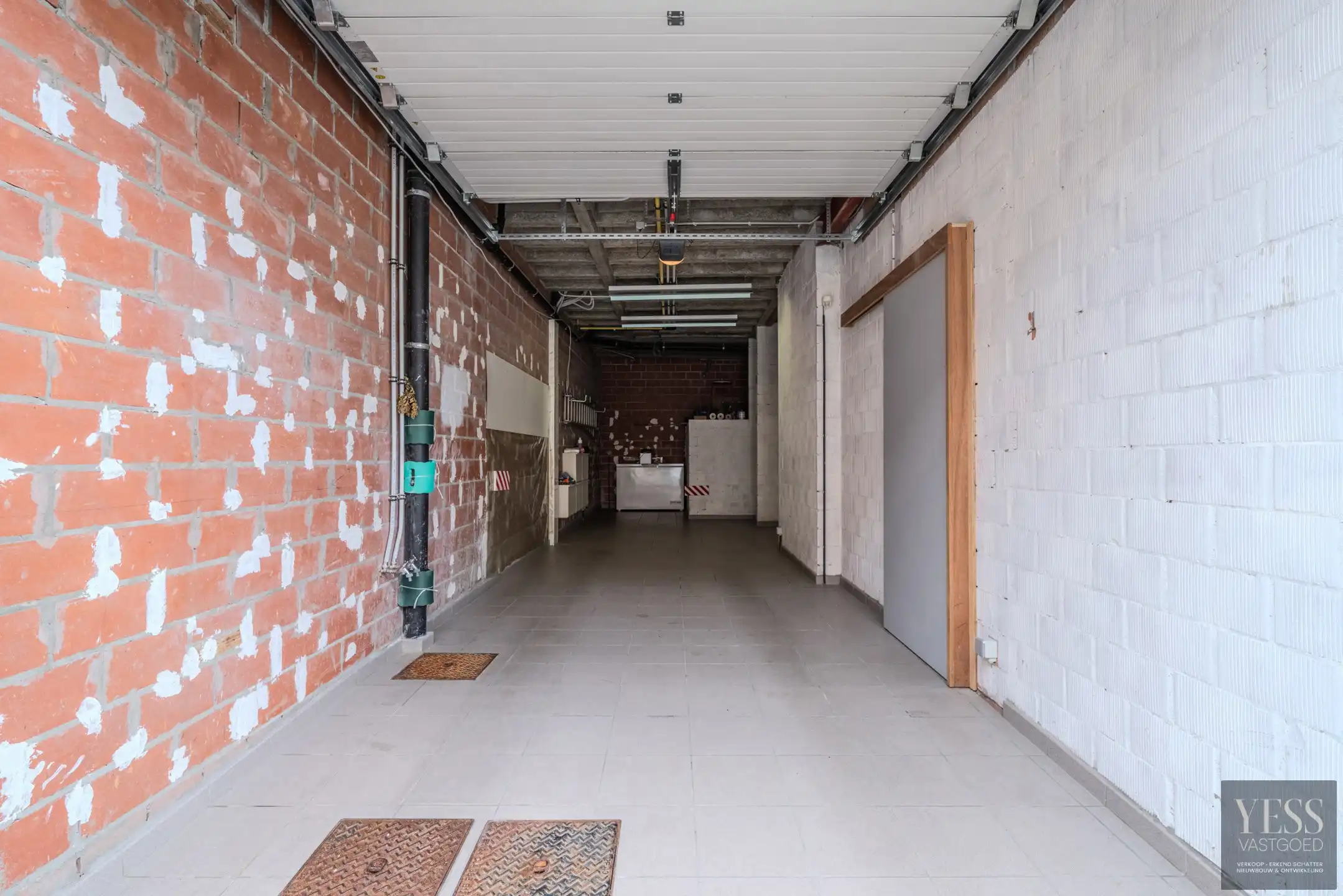 Uniek pand 236m2 bewoonbaar + atelier/winkel/opslag 475m2! foto 28