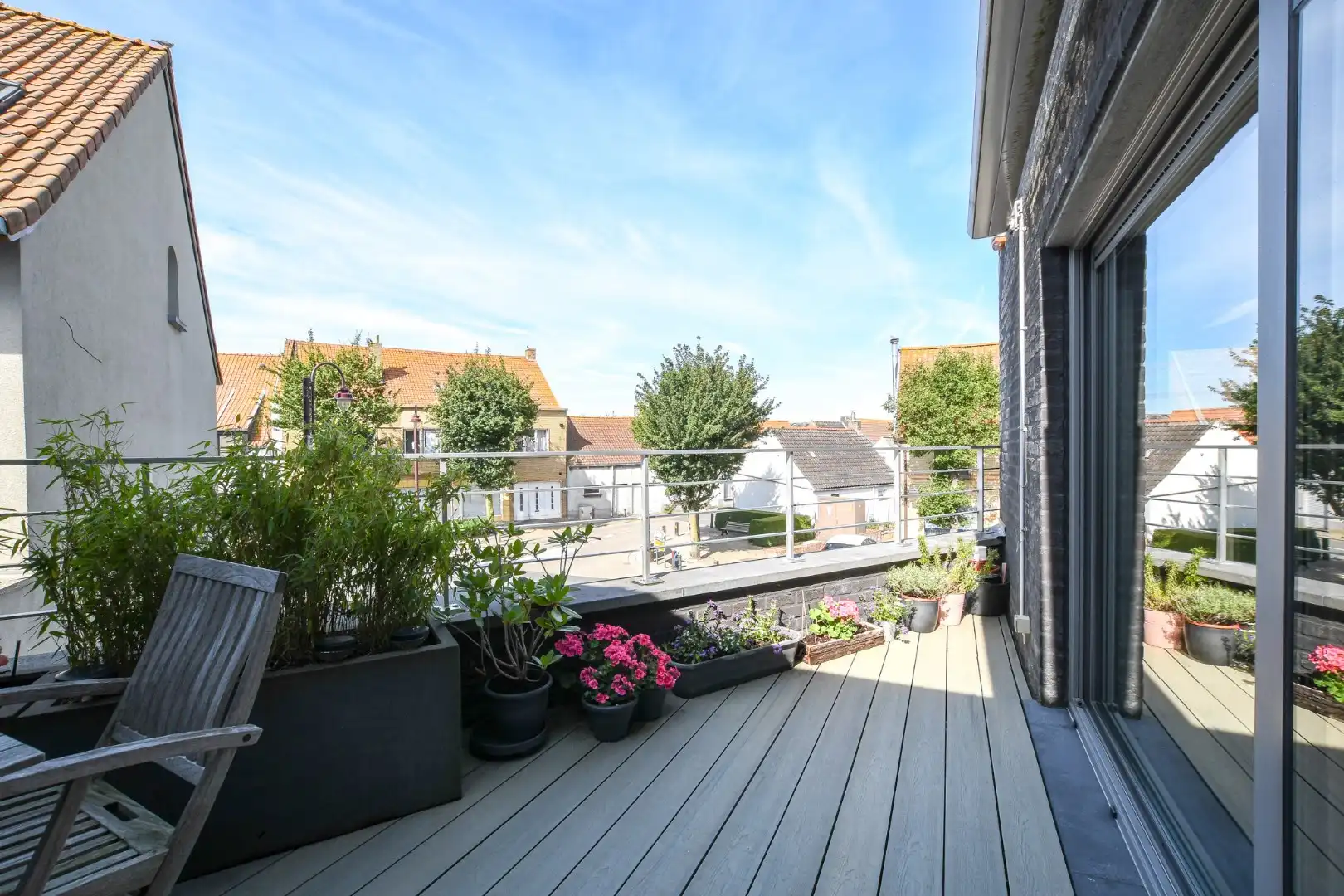 Instapklaar, recent en energiezuinig appartement met 2 slaapkamers aan de kust foto 4
