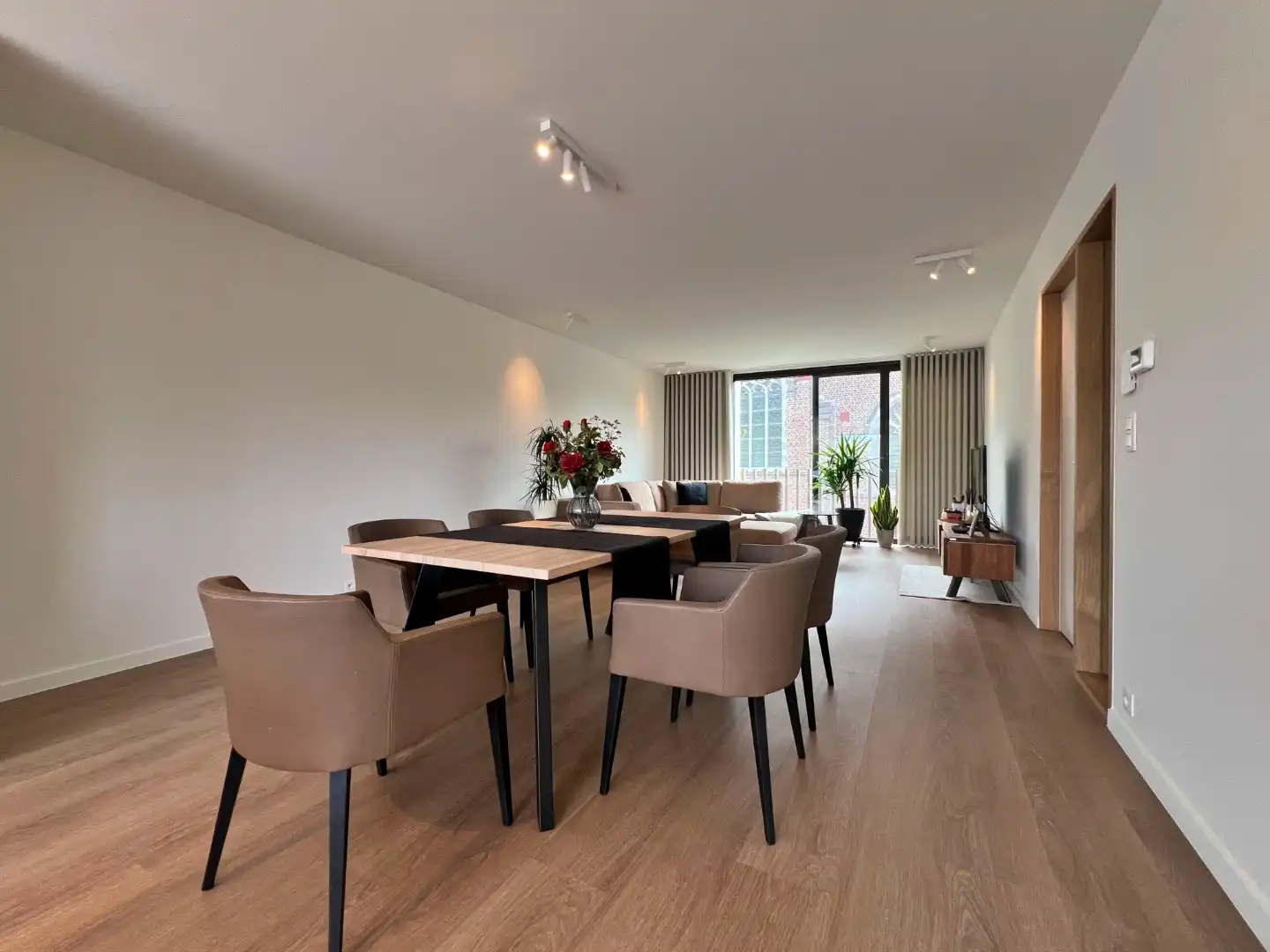 🏡 Instapklaar appartement met 3 slaapkamers in Lovendegem foto 2