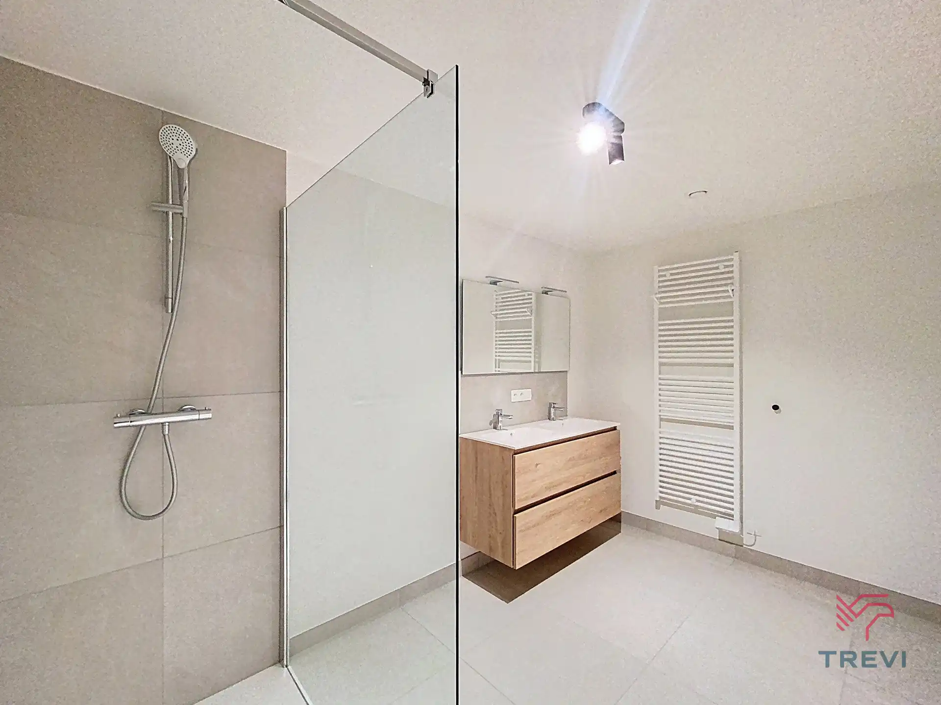 Nieuw appartement met 2 slaapkamers in een ideale omgeving foto 8