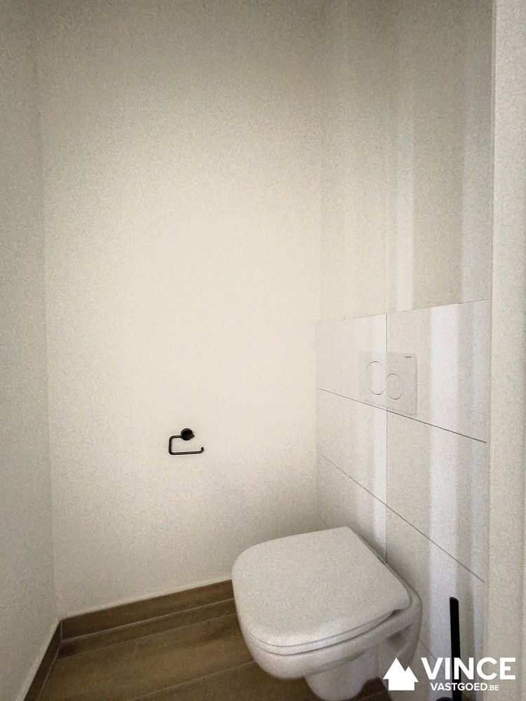 Gerenoveerd GEMEUBELD éénslaapkamerappartement in hartje Antwerpen foto 9