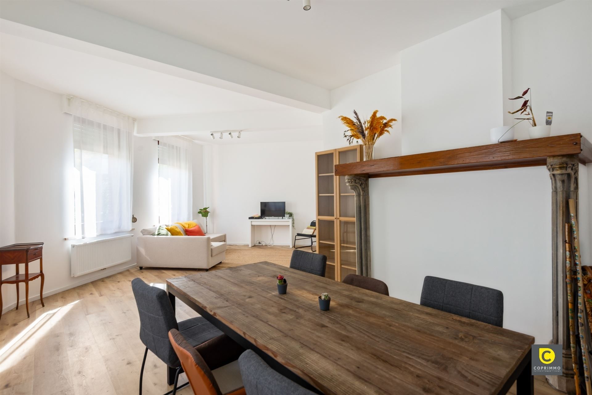 Gerenoveerde hoekwoning met tuin en garage vlakbij de Hobokense Polder! foto 4
