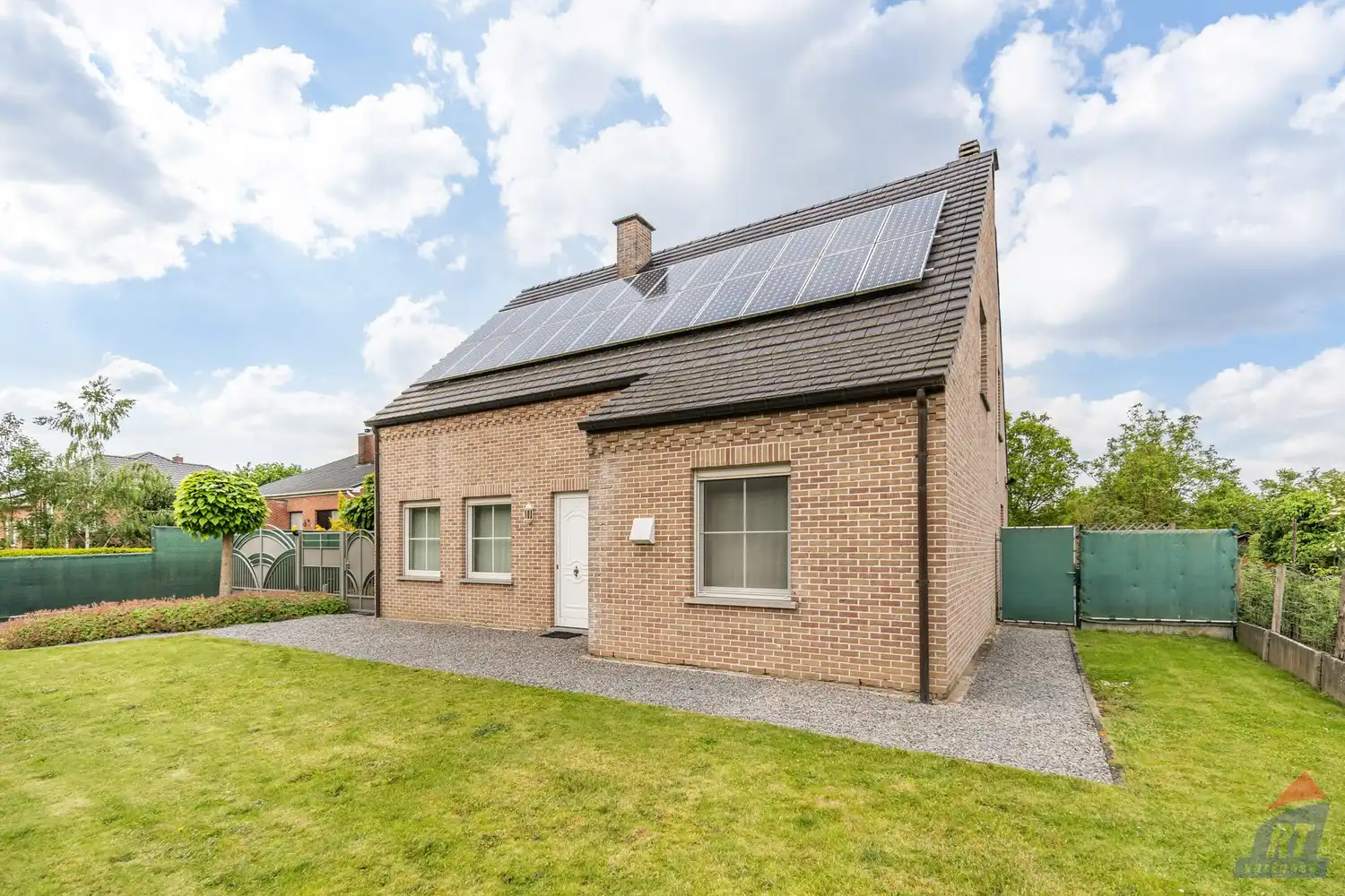 Rustig gelegen open bebouwing met 4 slaapkamers, ruime tuin en dubbele garage in het groene Sint-Truiden foto 28
