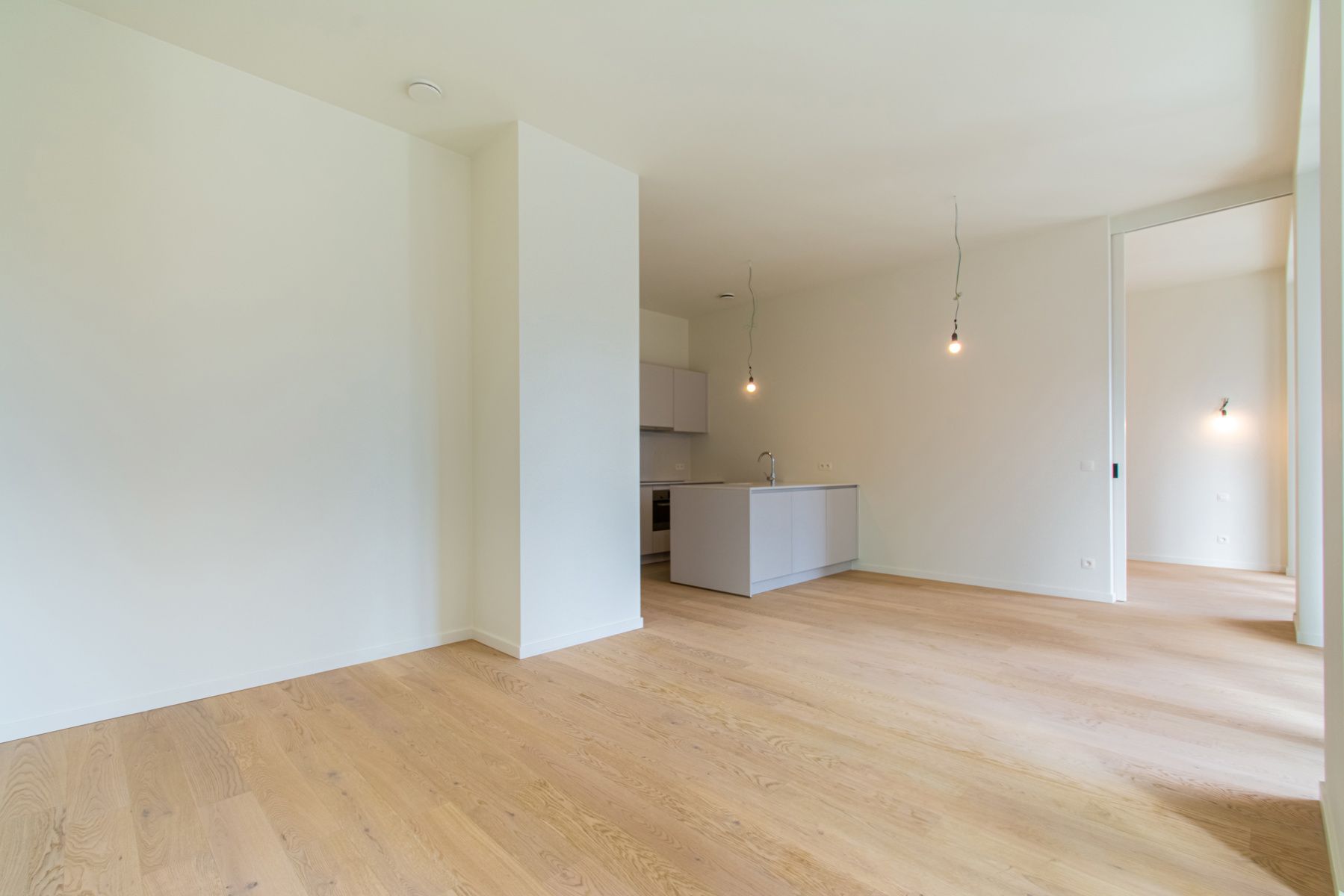 Ruim nieuwbouw ongemeubeld appartement met 2 slaapkamers foto 4