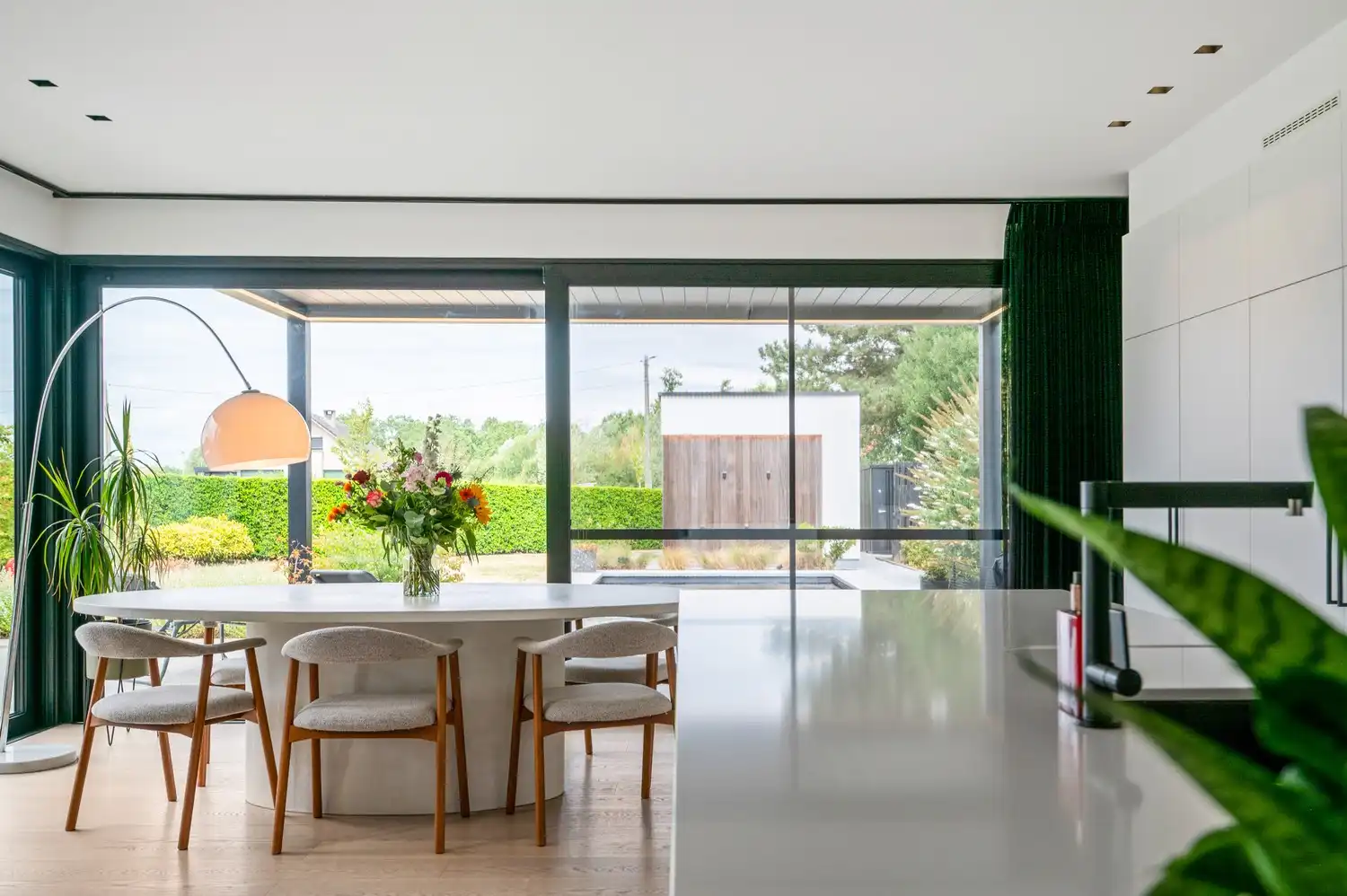 Hoogwaardig afgewerkte villa te Begijnendijk foto 6