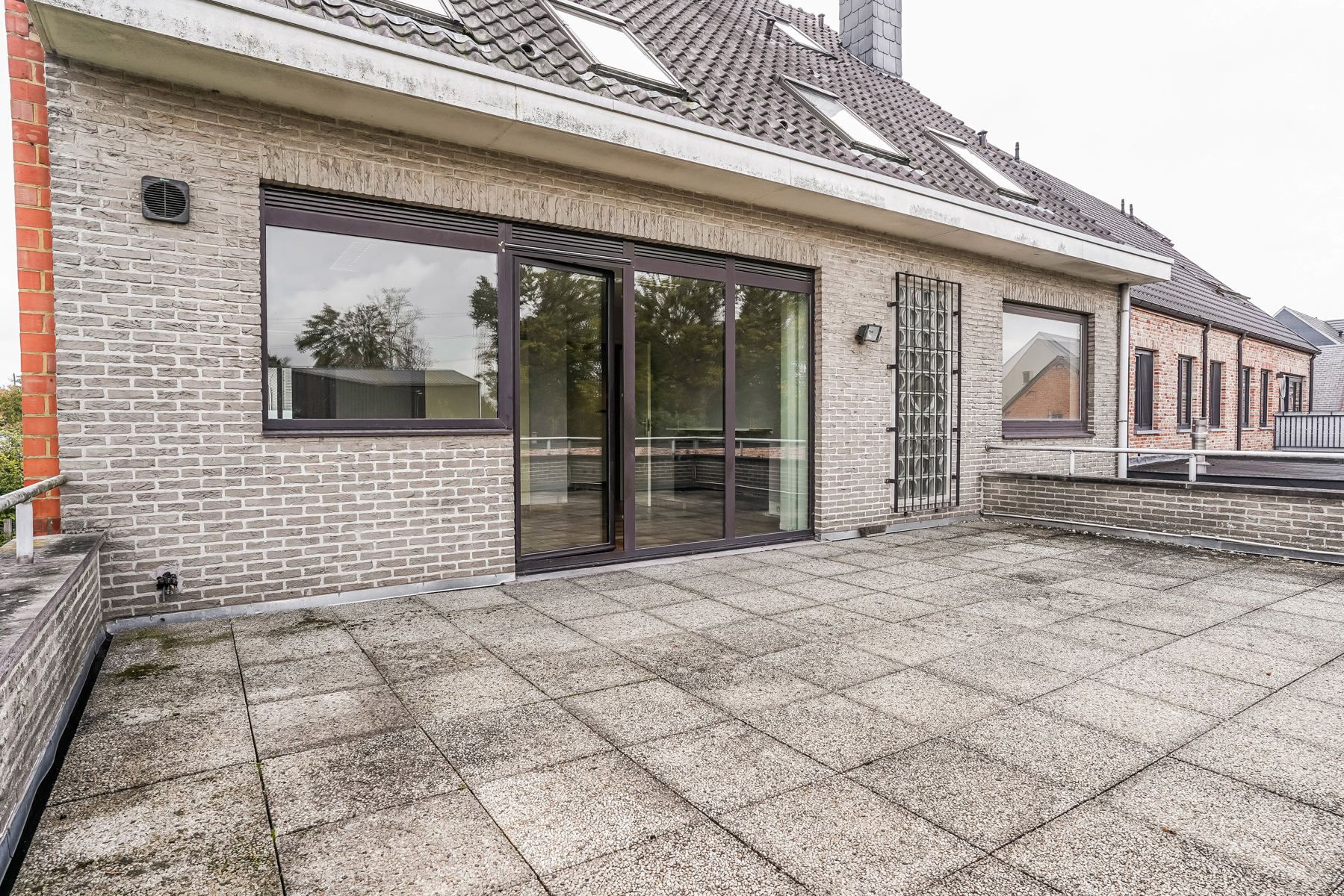 Veelzijdig, zeer ruim pand (handel én woonst) met tal van mogelijkheden in centrum Malderen! foto 22