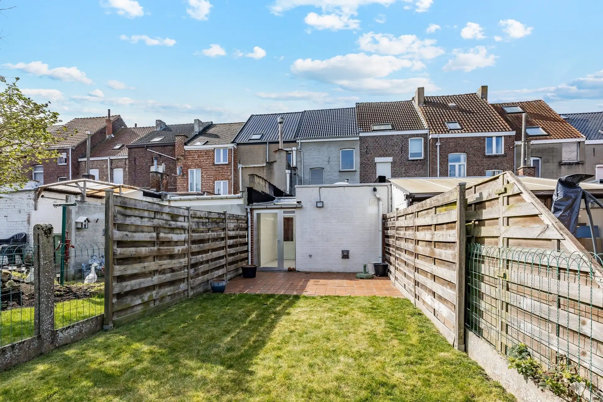 Ruime en veelzijdige stadswoning met tuin foto 13