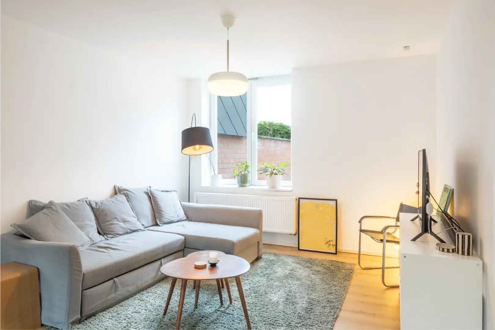 Opportuniteit ..reeds 2 gerenoveerde appartementen en in TOP staat!! foto 9