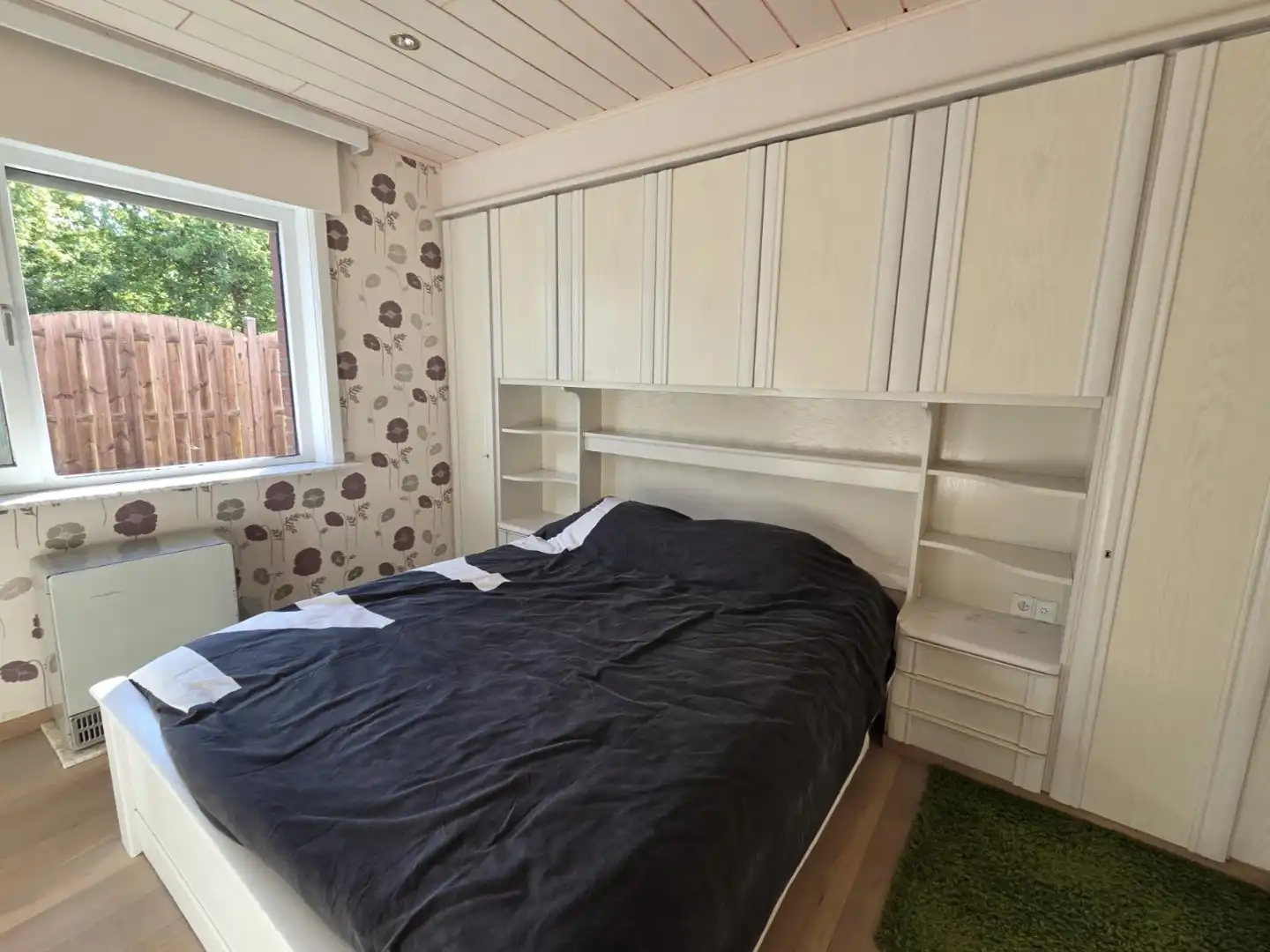 Ruime woning in "De Piste" met garage & tuin te huur! foto 7