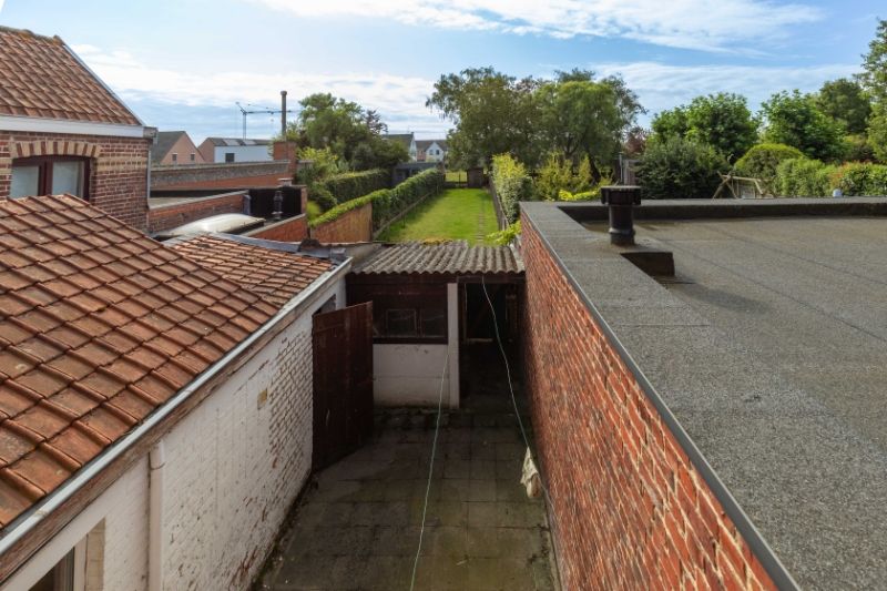 Roeselare nabij de Tassche, te renoveren woning op een opp van 325 m², 2 slaapkamers en zolder met mogelijkheden. foto 11