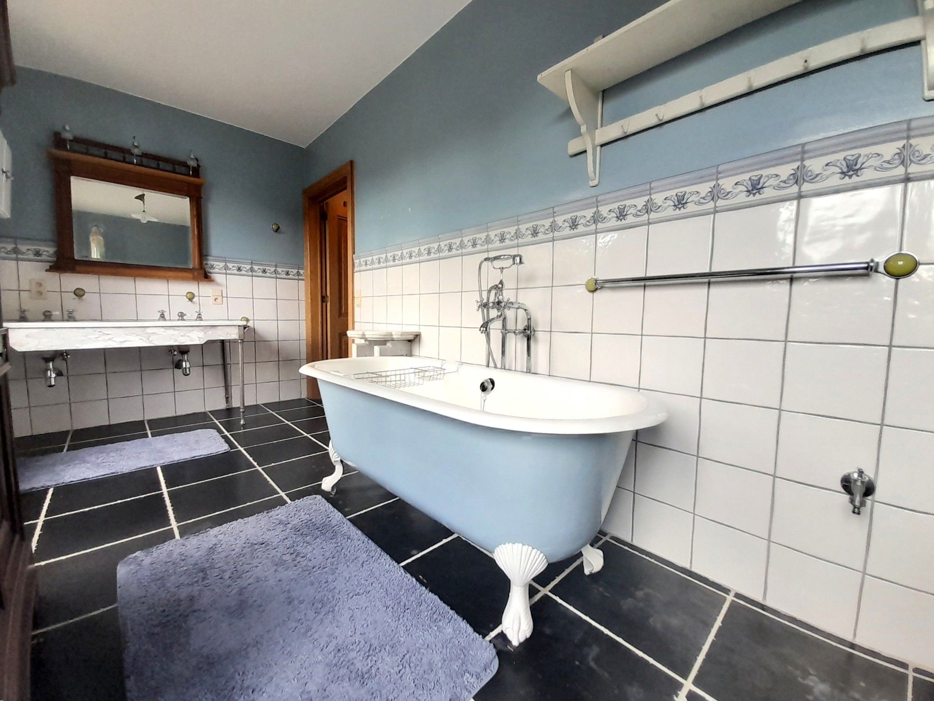 Karaktervolle gezinswoning - 4 tot 7 slaapkamers mogelijk foto 14