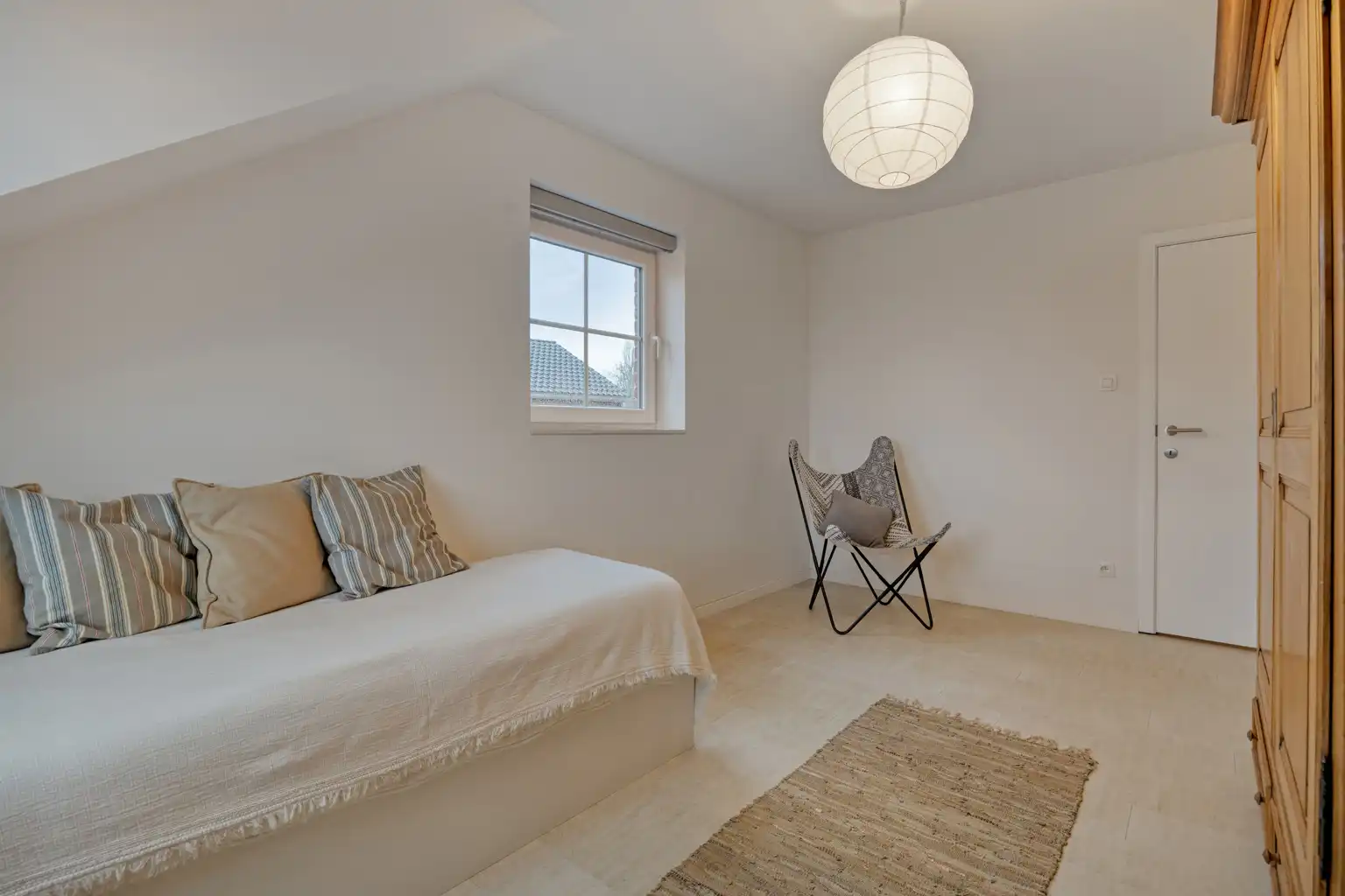 Recente instapklare woonst met tuin in Eliksem foto 24