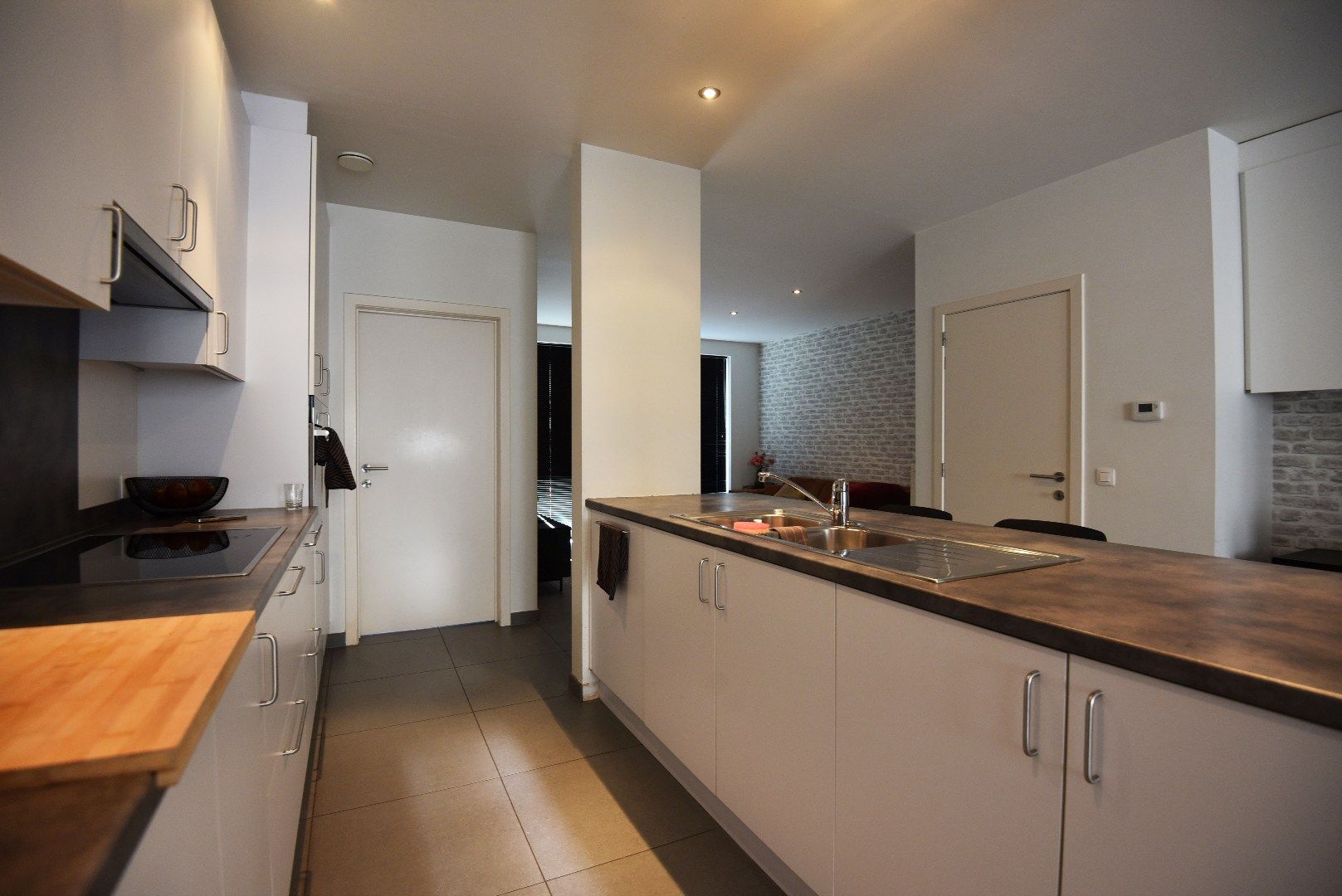 Recente gezinswoning met 3 slpks, tuin, terras en garage te Lembeke foto 4
