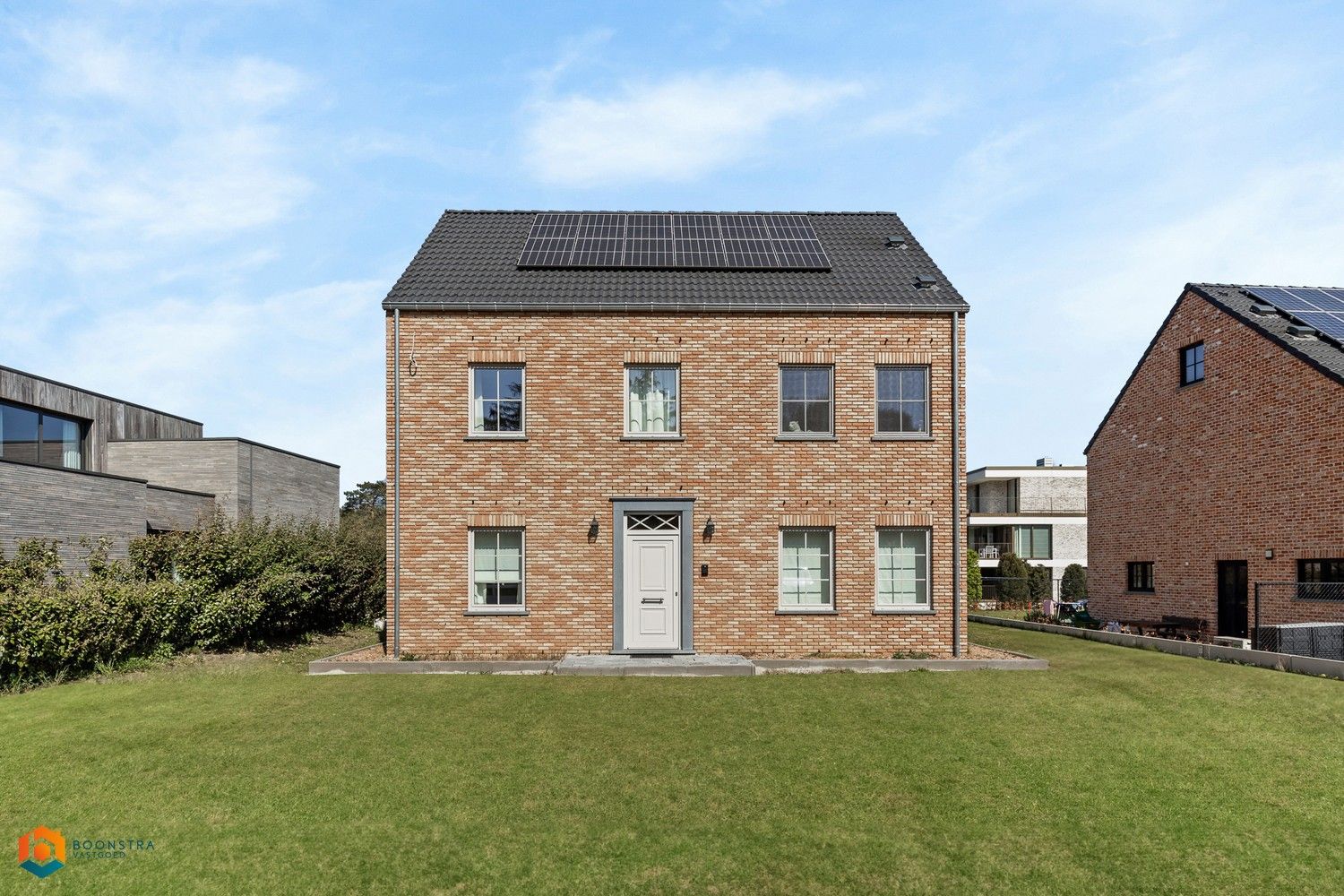 Recente en energiezuinige woning met 4 slpkrs te Putte (Beerzel) foto {{pictureIndex}}