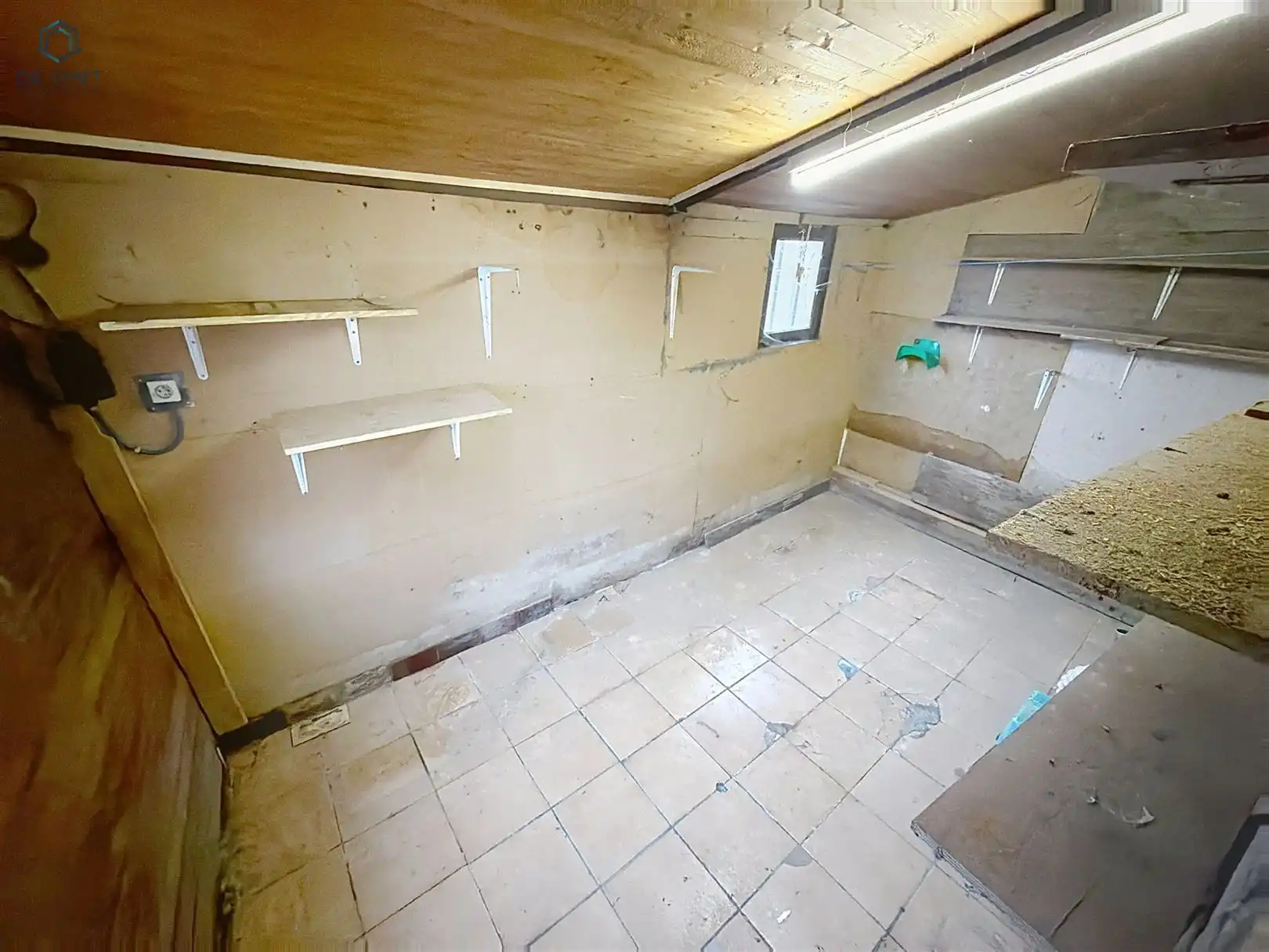 TE RENOVEREN WONING MET 3 SLAAPKAMERS, GARAGE EN TERRAS IN VIANE foto 16