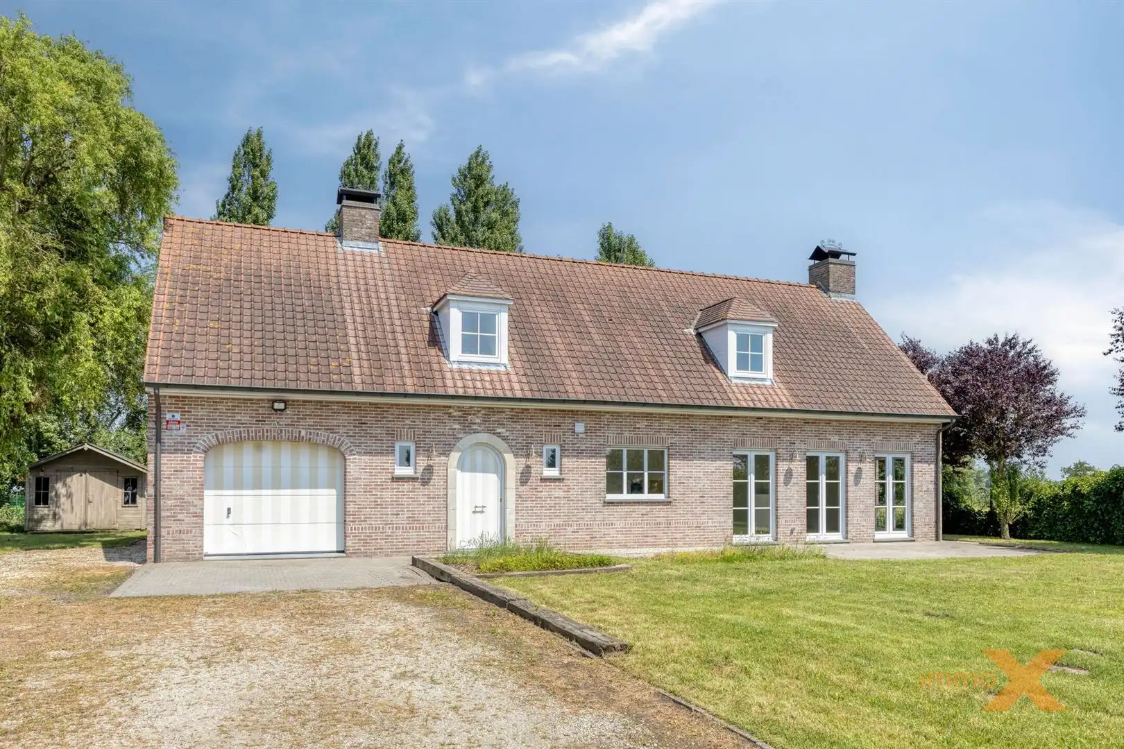 RUIME LANDELIJKE WONING foto 2