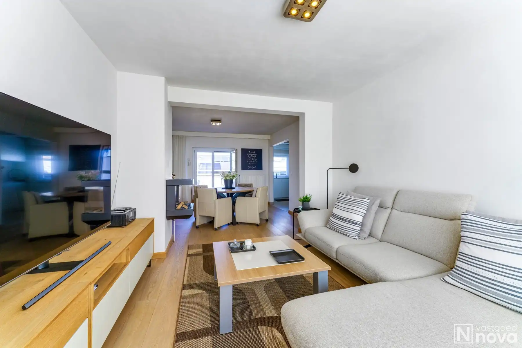 Gerenoveerde woning aan de rand van de stad foto 5