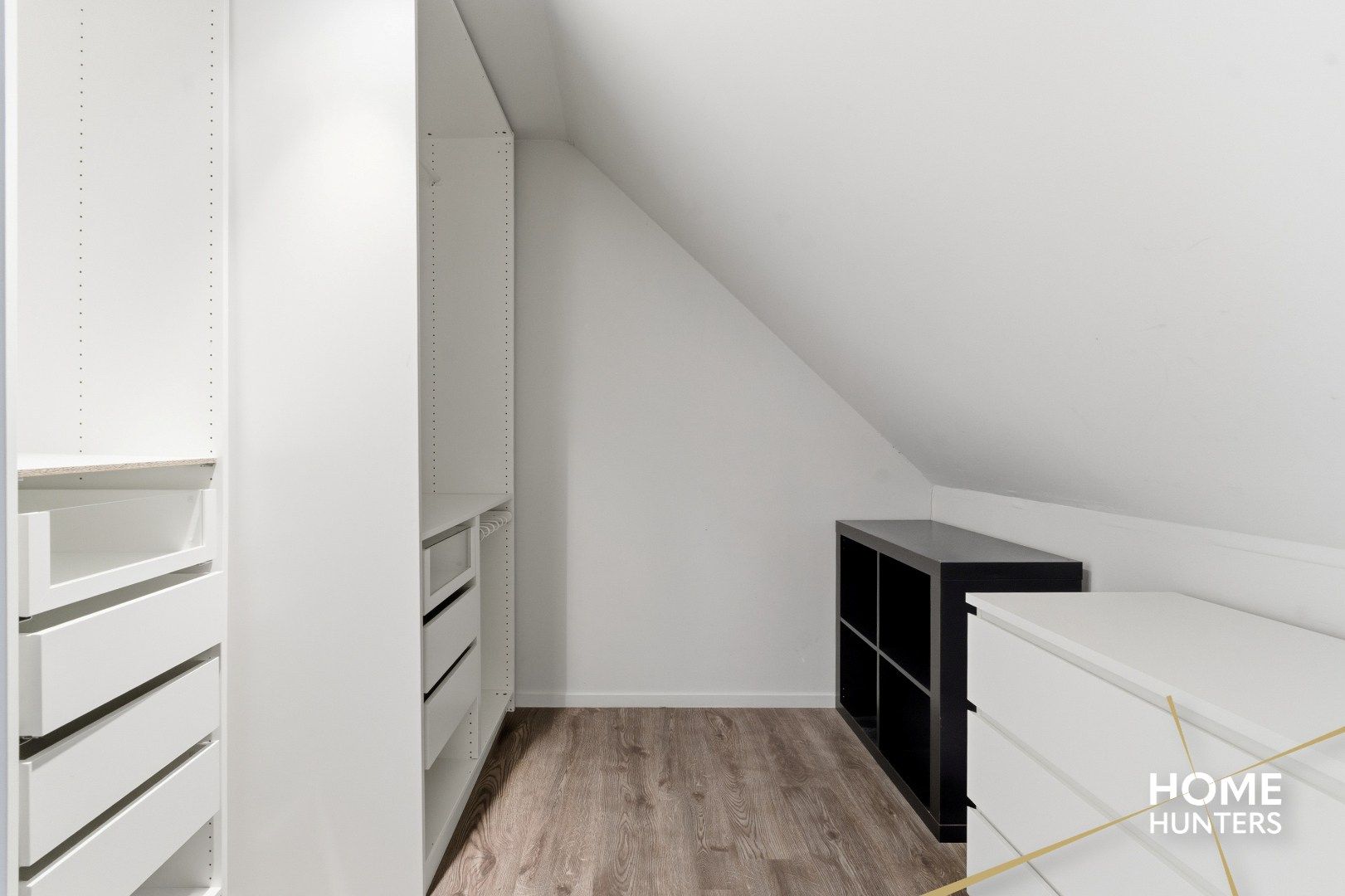 Stijlvol duplex appartement met 3 slaapkamers in hartje Kortemark! foto 10