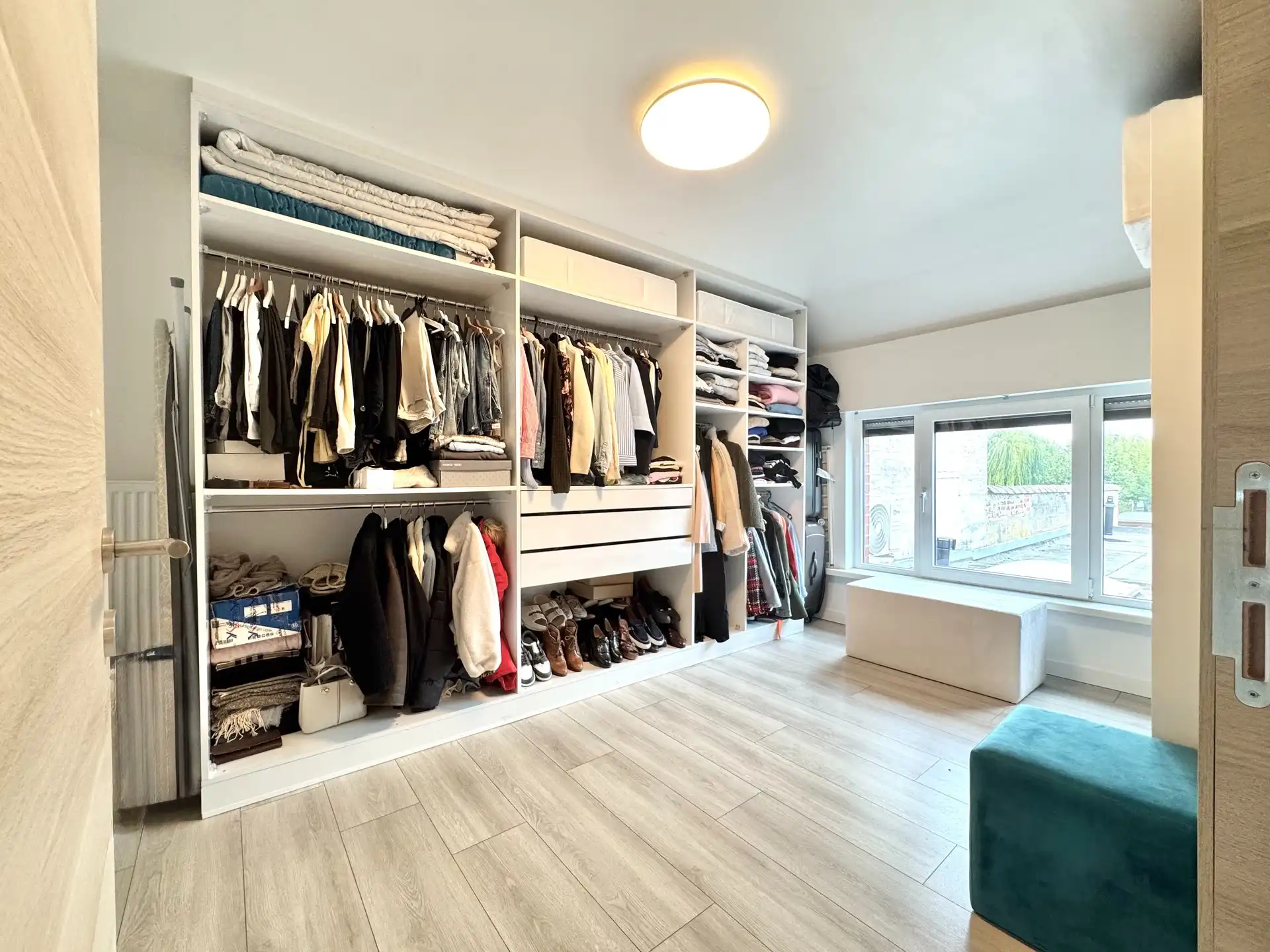 WONING MET TUIN & GARAGE MET UITWEG ACHTERAAN foto 21