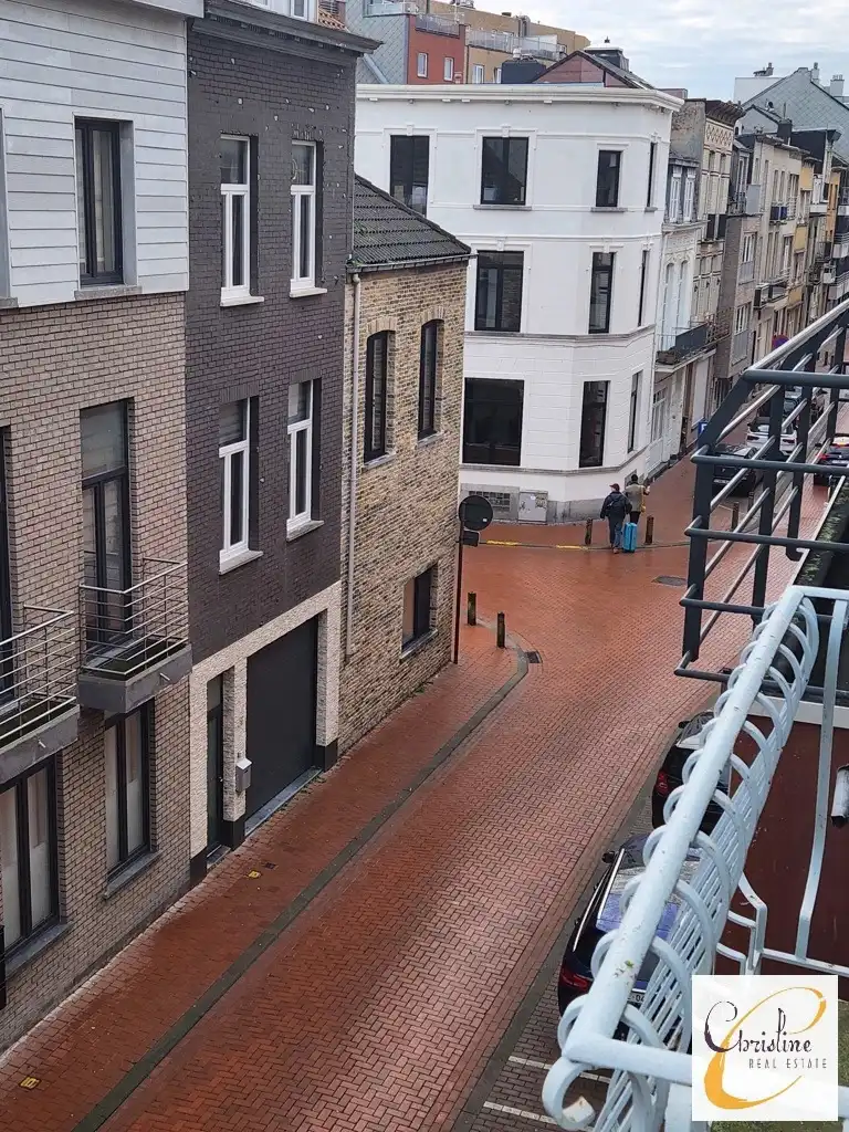Karaktervol investeringspand op topligging in Blankenberge  foto 8
