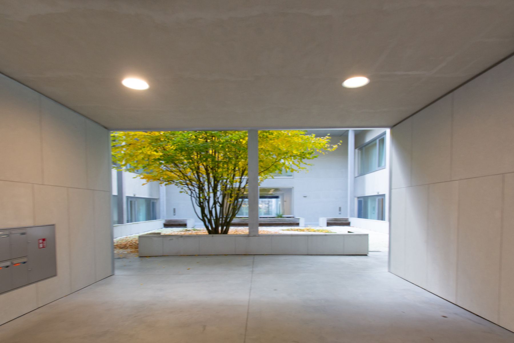 Ongemeubeld 1 slaapkamer app. met mooi terrras foto 14