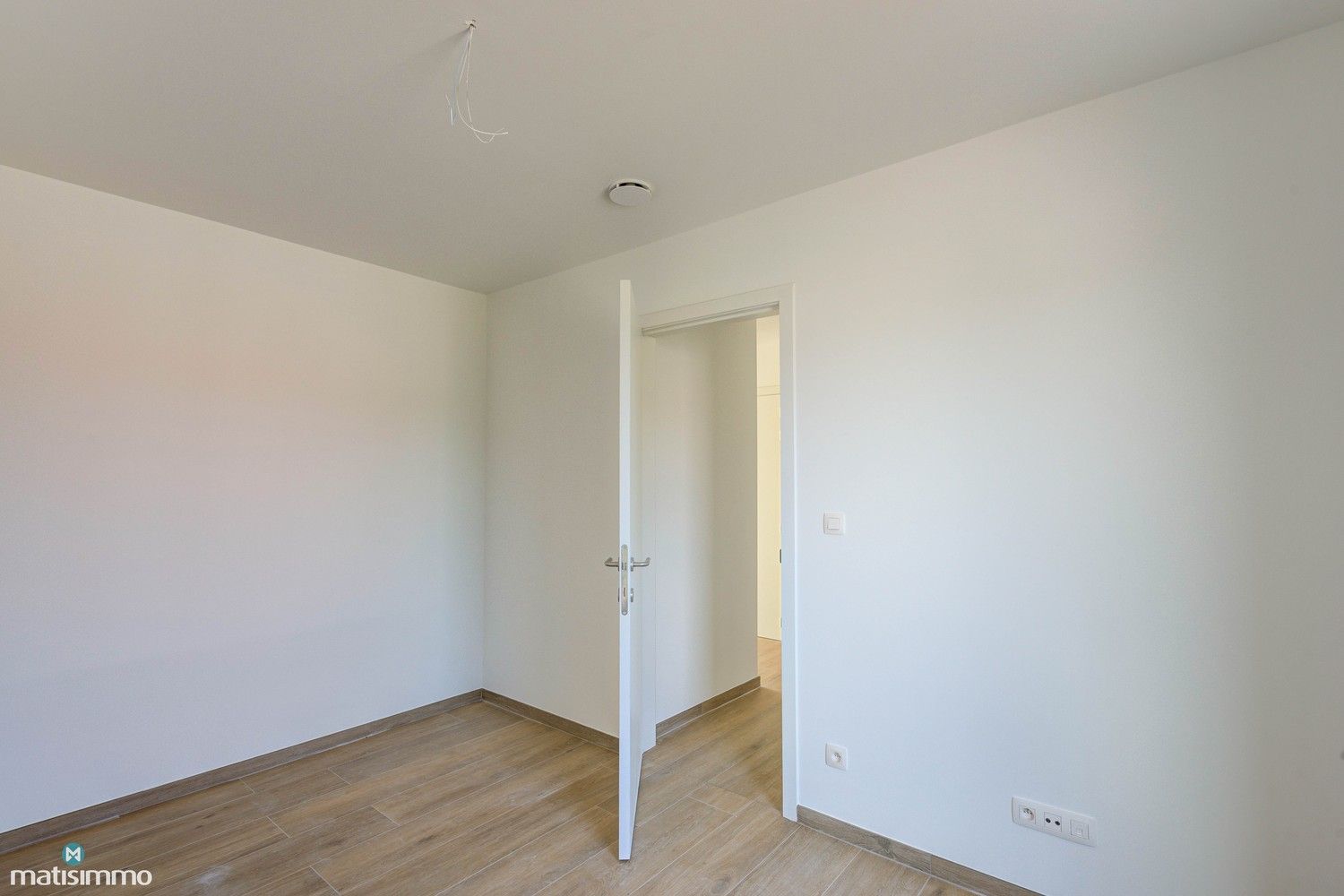 NIEUWBOUWAPPARTEMENT MET TWEE SLAAPKAMERS, RUIM TERRAS EN PARKEERPLAATS TE MUNSTERBILZEN foto 8