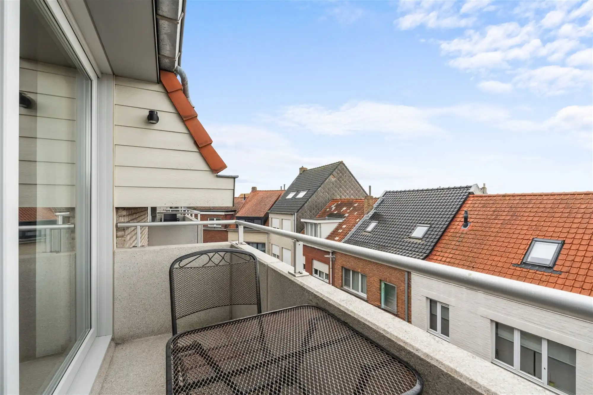 Instapklaar duplex appartement met terras aan zee! foto 5