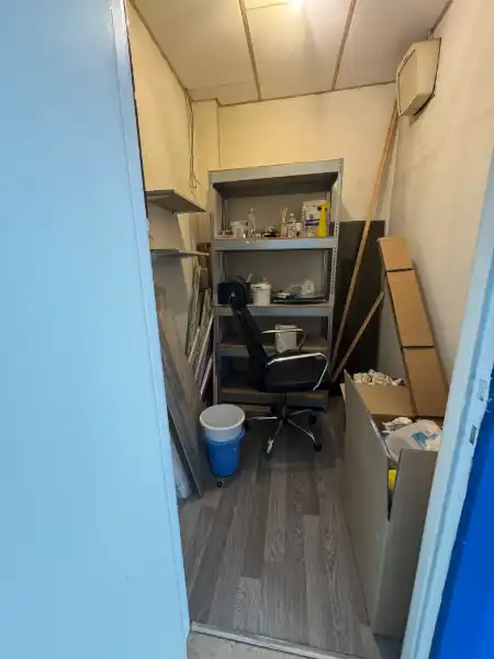 Handelspand tegenover Shopping1 foto 15