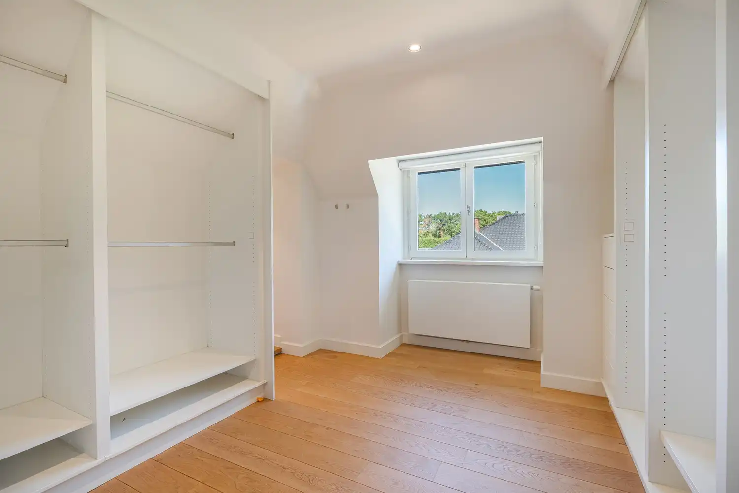 Exclusief wonen met zwembad, bijgebouw en uitzonderlijk veel ruimte foto 28