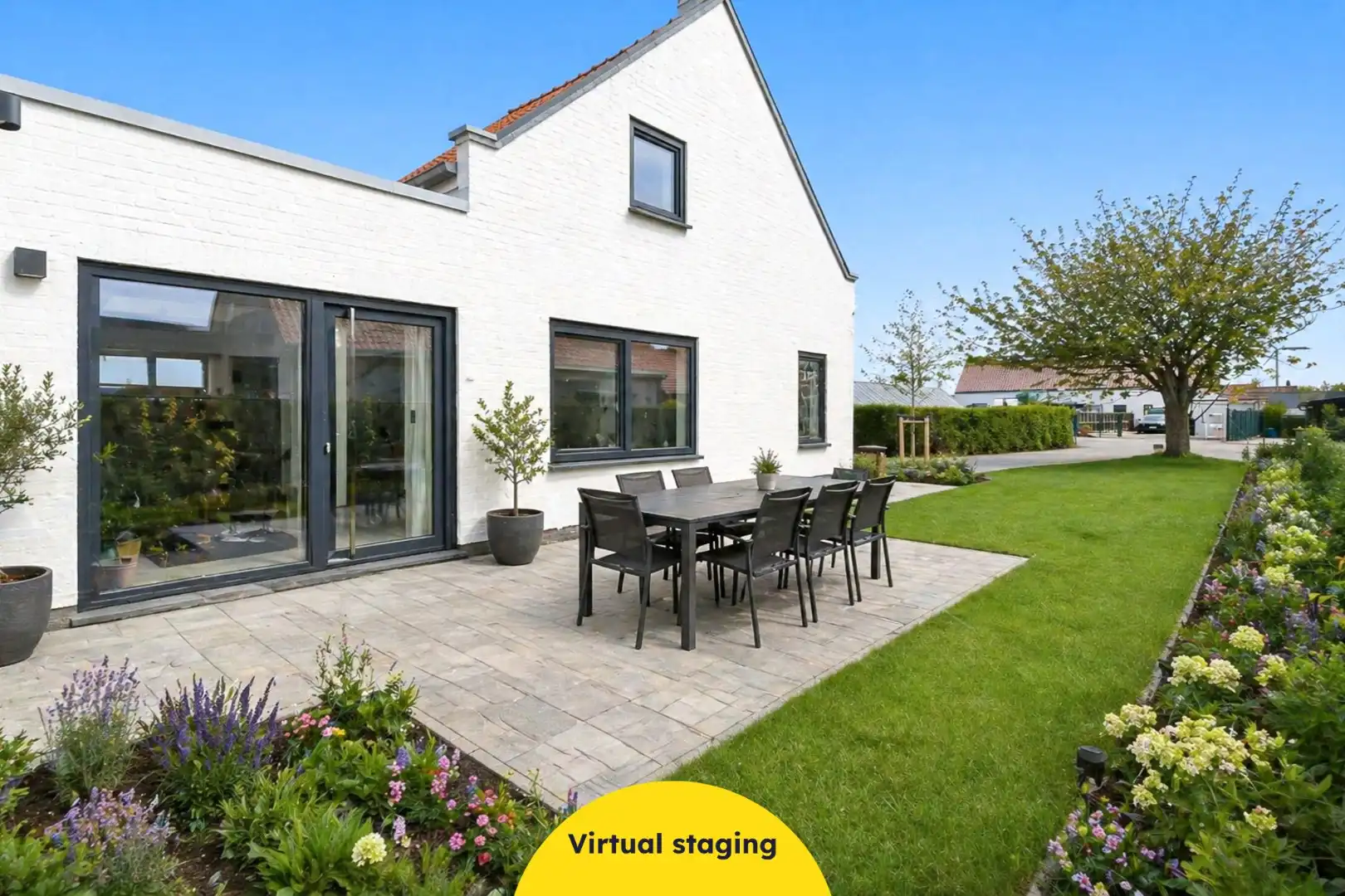 Woning met reeds aangevatte renovatie en veel potentieel foto 22