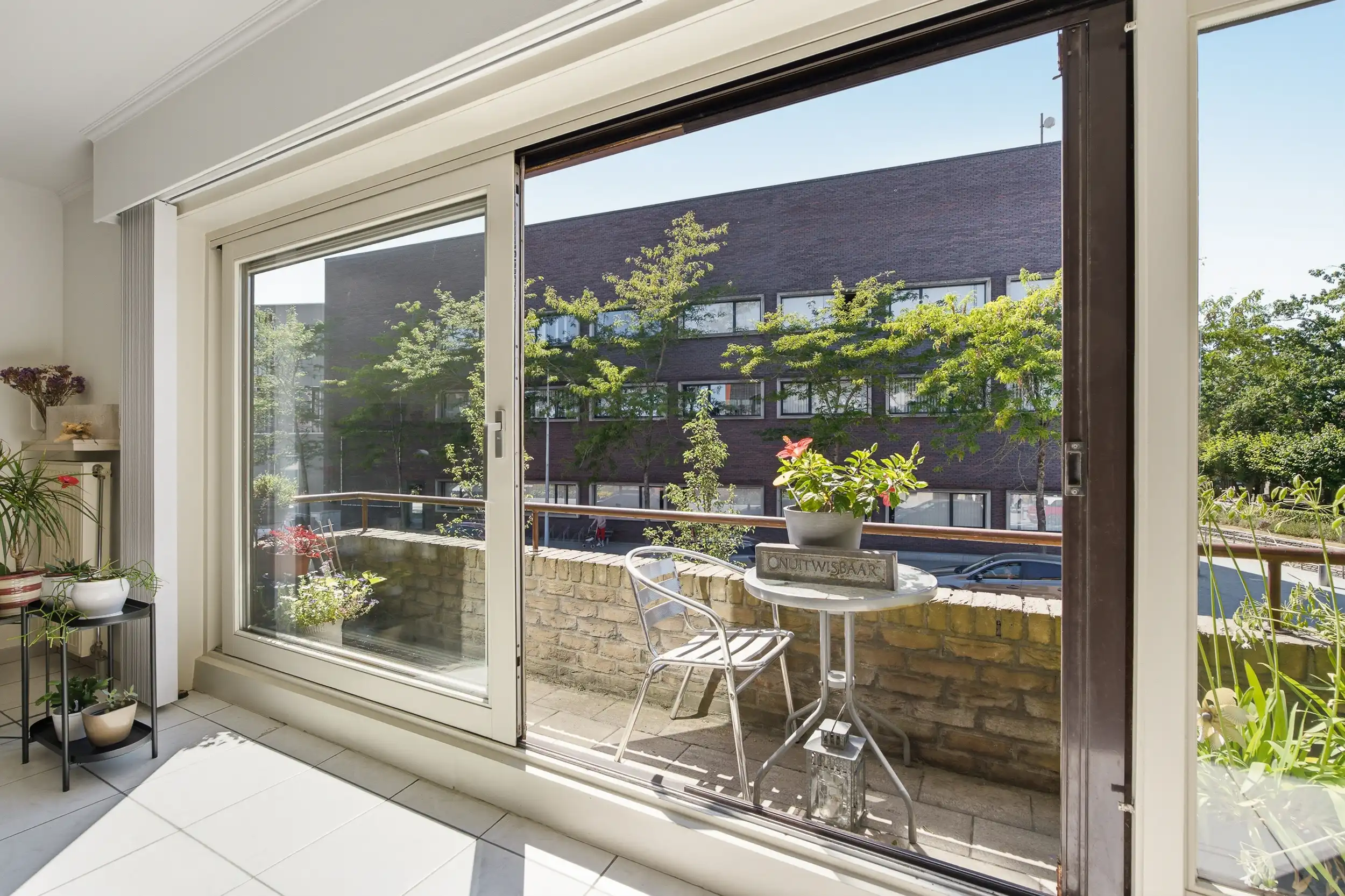 Verrassend ruim wonen: 136 m² mét garagebox foto 2