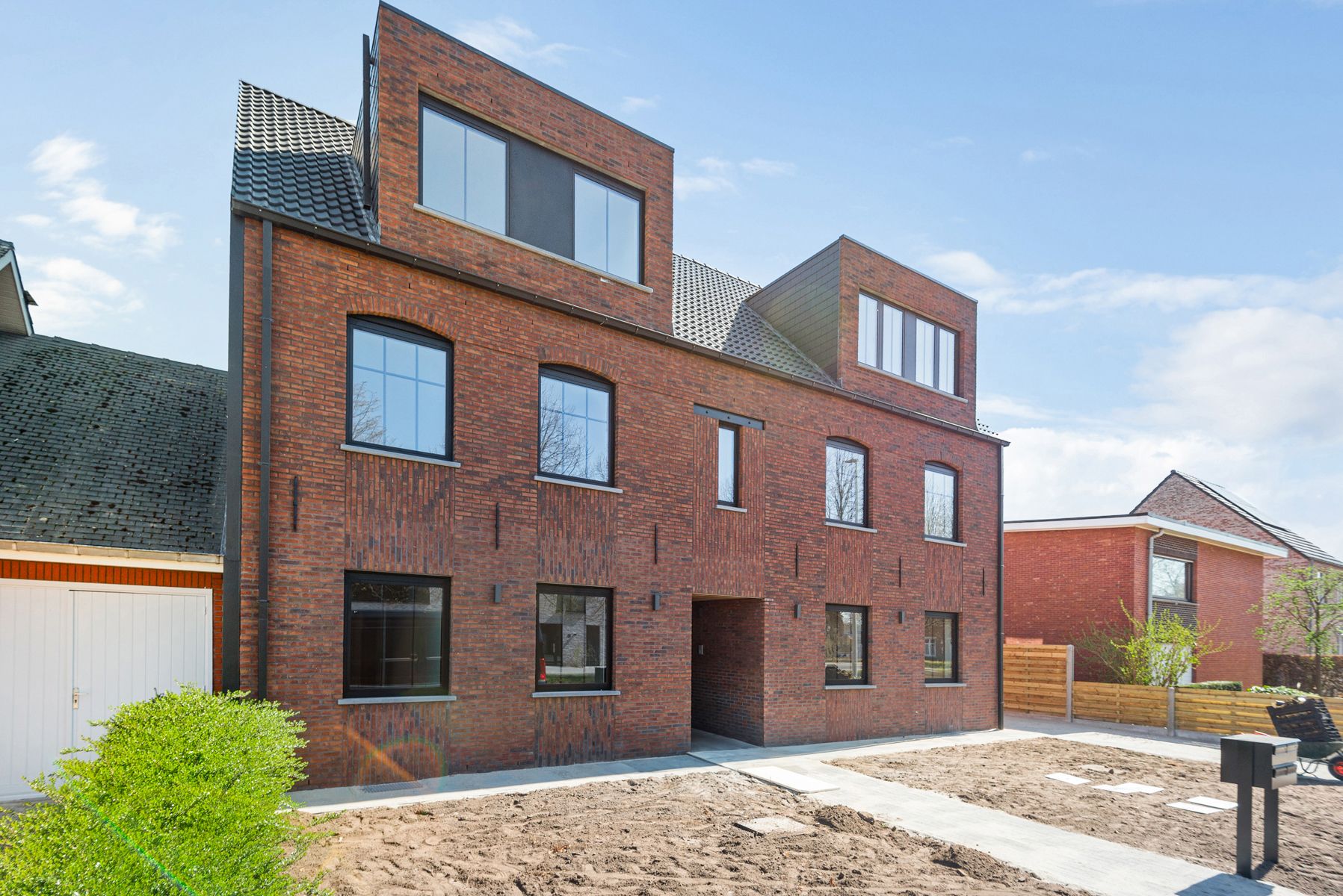 Ruim nieuwbouwappartement op wandelafstand van het centrum. foto {{pictureIndex}}