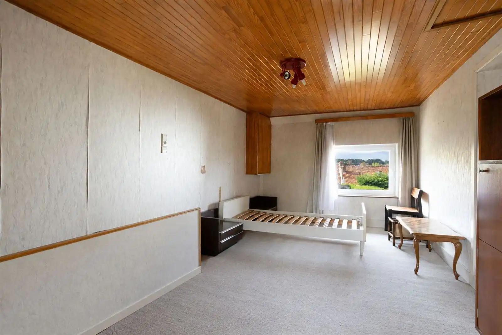 Gezellige, te renoveren, woning met aangename tuin foto 14
