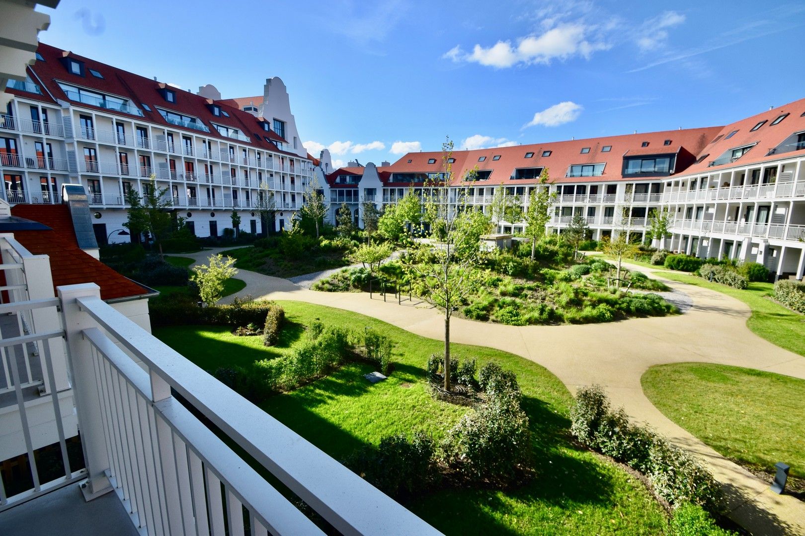 Zonnig nieuwbouw appartement met open zicht en zonneterras gelegen te Duinenwater foto 16