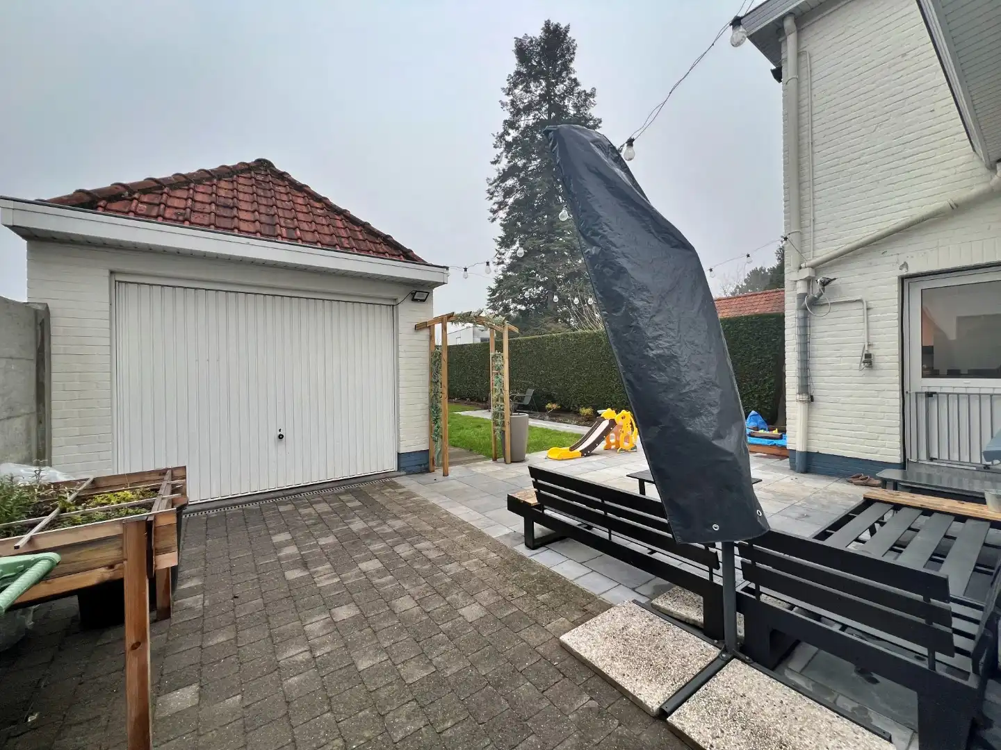 🏡 Halfopen woning met ruime tuin en garage te huur in Lievegem foto 23
