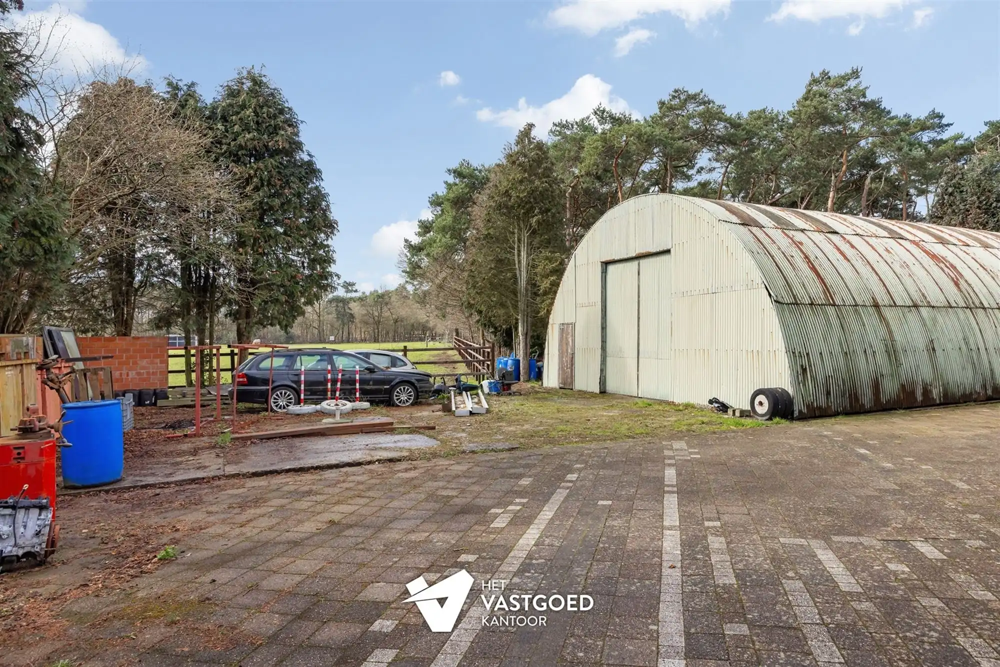 OVER TE NEMEN GARAGE (800M²) EN TANKSTATION GELEGEN OP EEN PERCEEL VAN 2727M² TE HAM foto 13