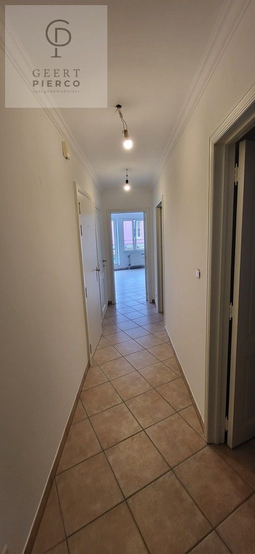 Volledig gerenoveerd stadsappartement hartje Landen foto 14
