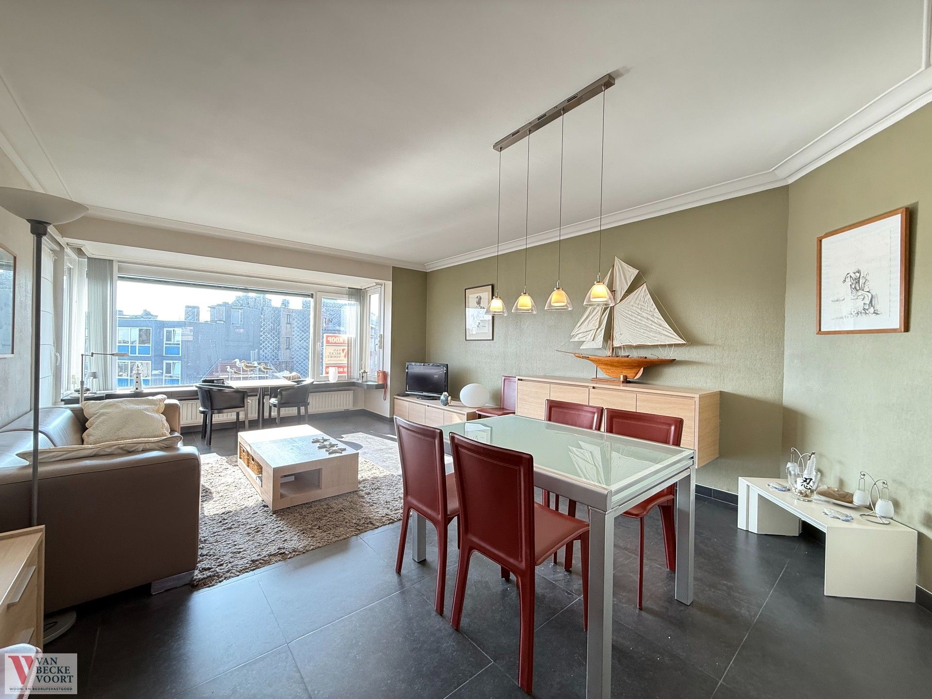 Gerenoveerd appartement met zicht op Petit-Paris foto 19