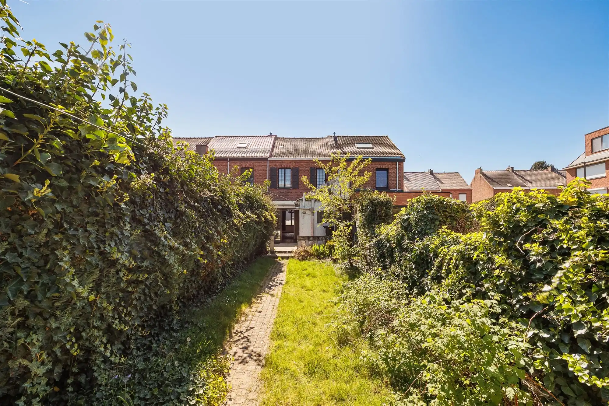 Te renoveren woning met tuin op TOPlocatie foto 4