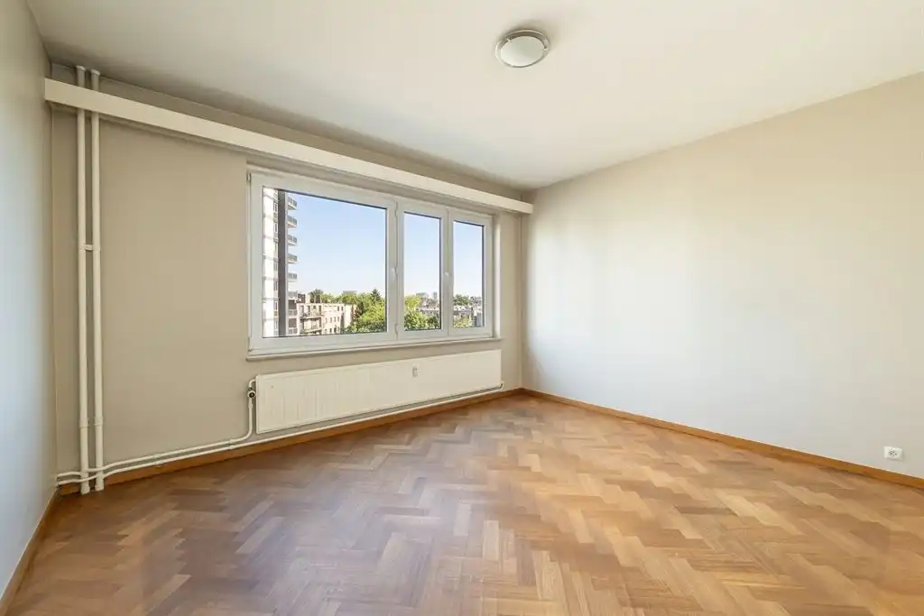 Instapklaar appartement op prachtige visgraatparket foto 11