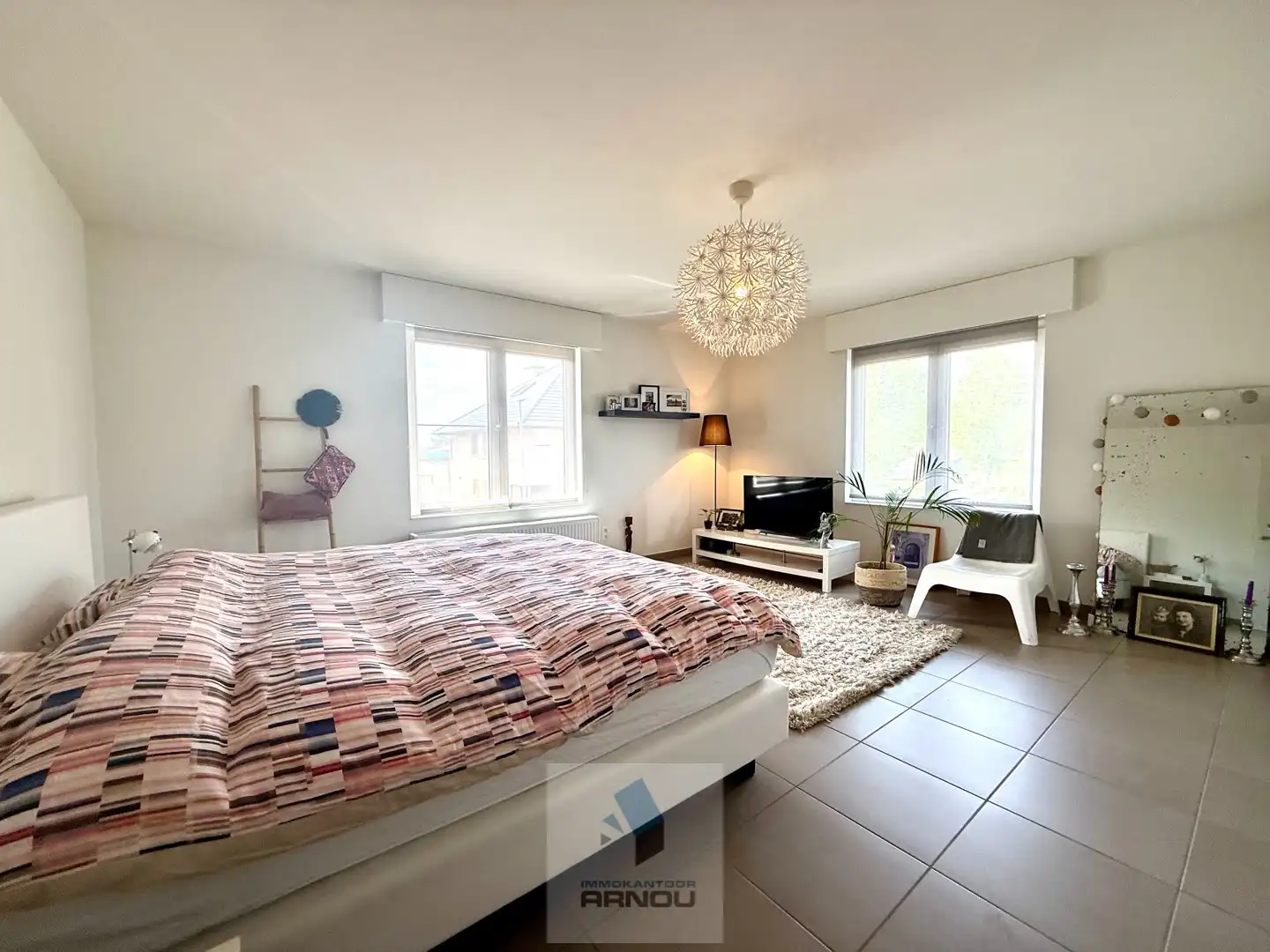 Moderne, instapklare en verrassend ruime gezinswoning in rustige doodlopende straat foto 22