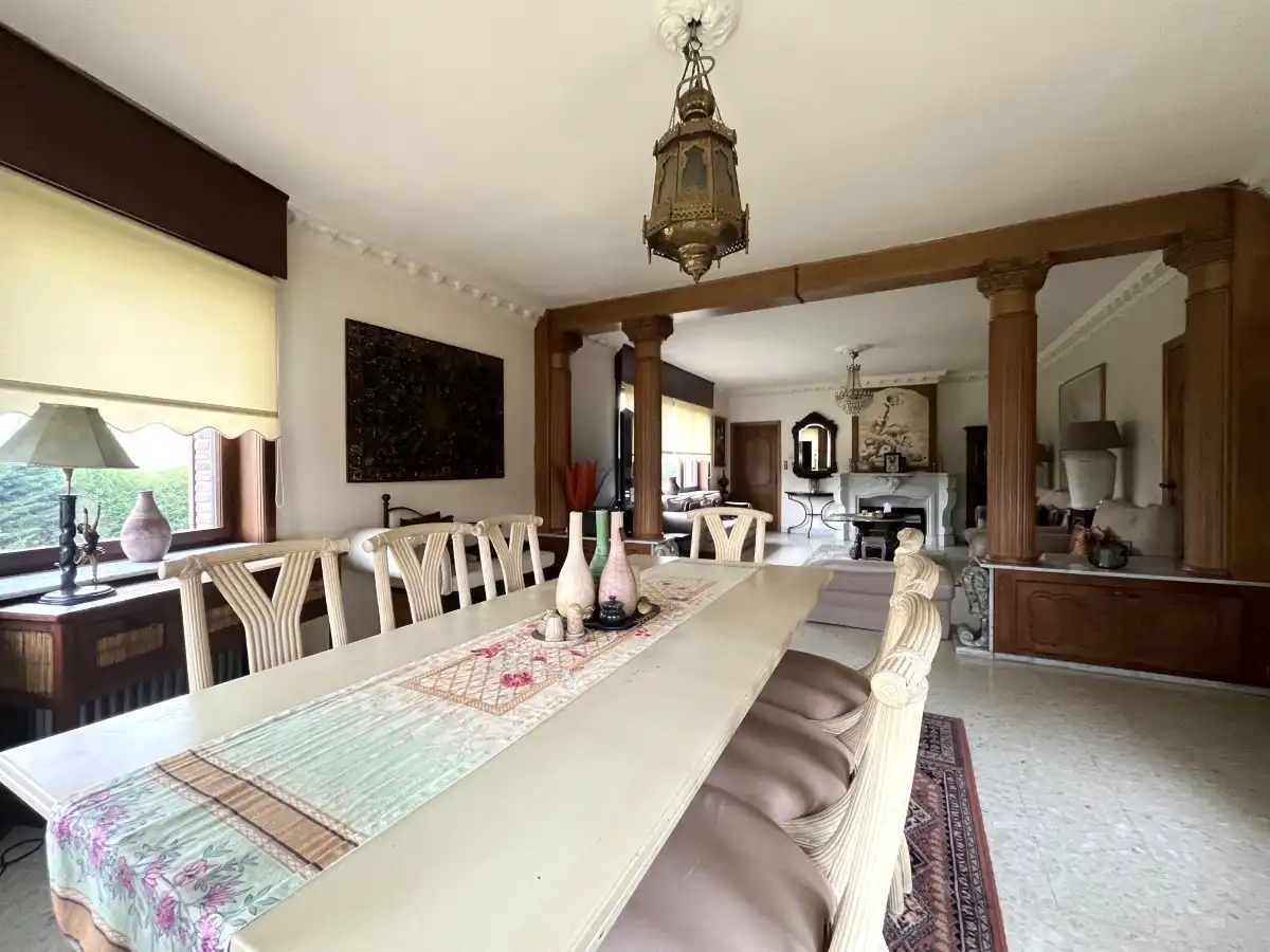 Roeselare – Unieke karakterwoning met ruime tuin foto 8